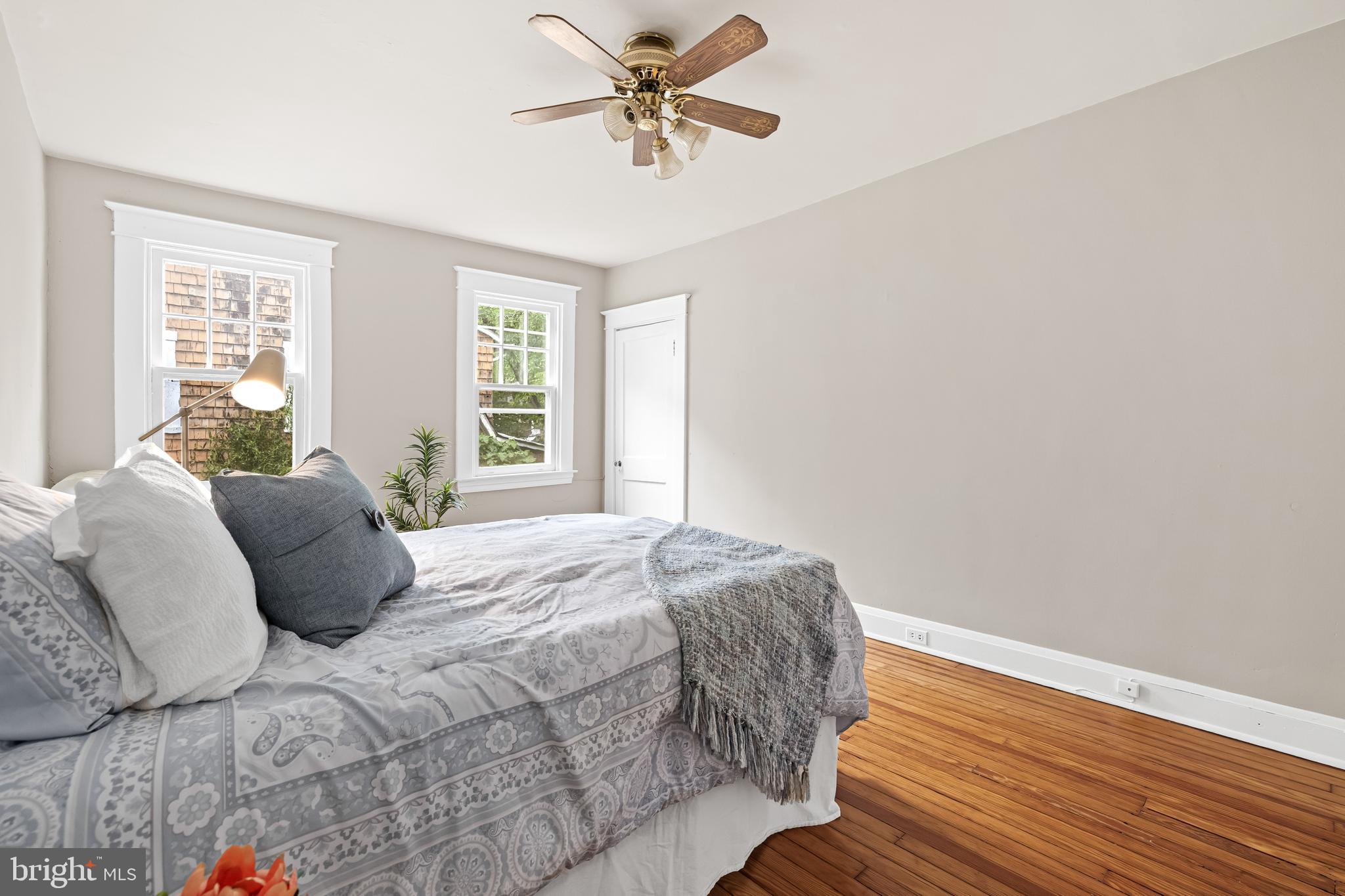 RADNOR WINSTON - Residential