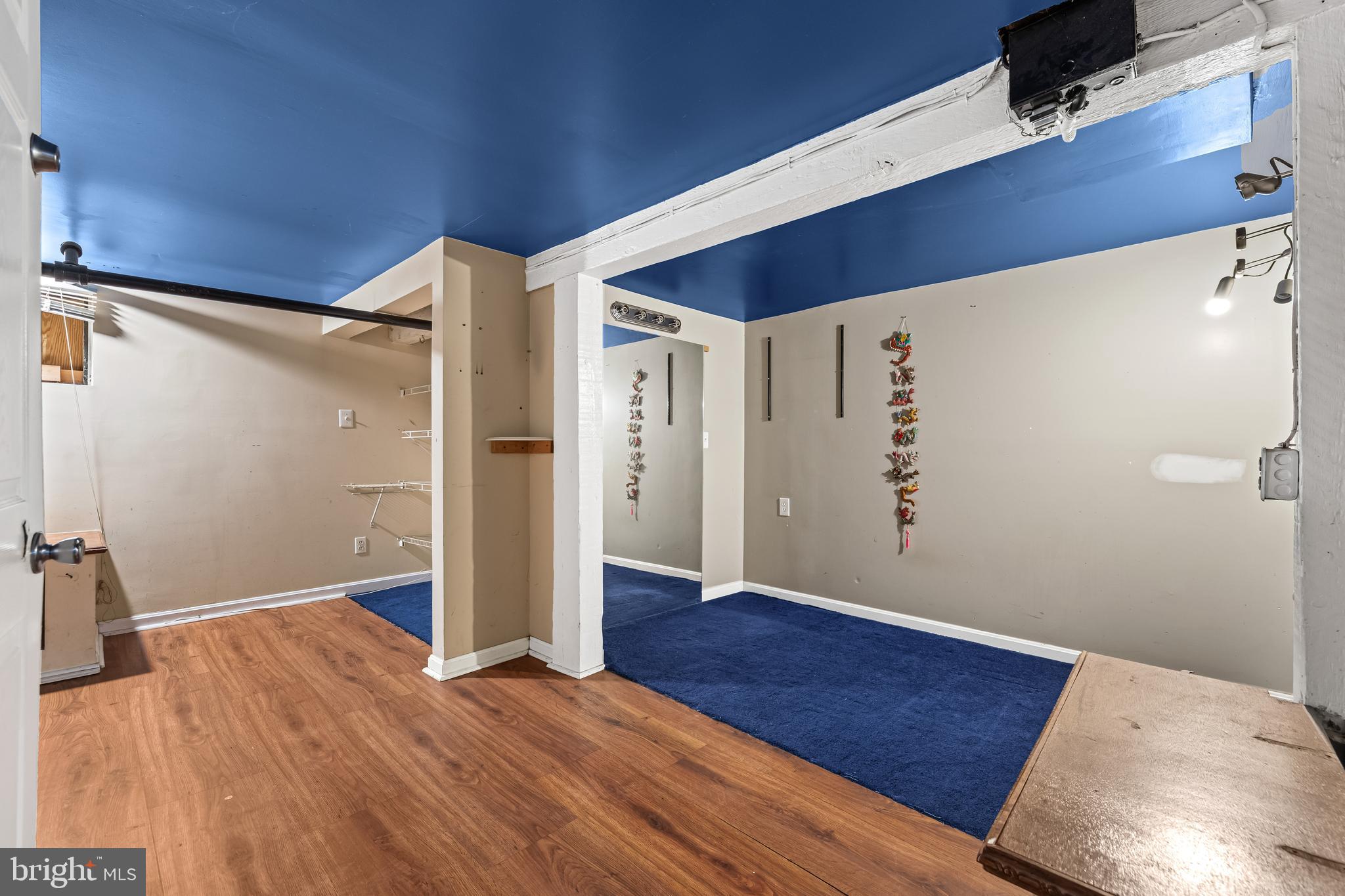 RADNOR WINSTON - Residential
