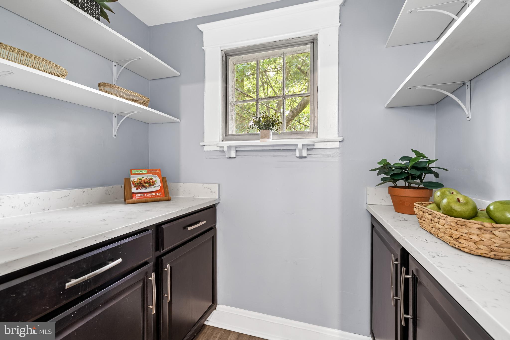 RADNOR WINSTON - Residential