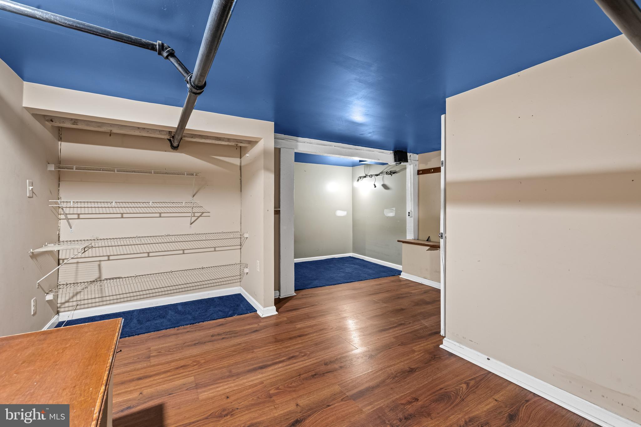 RADNOR WINSTON - Residential