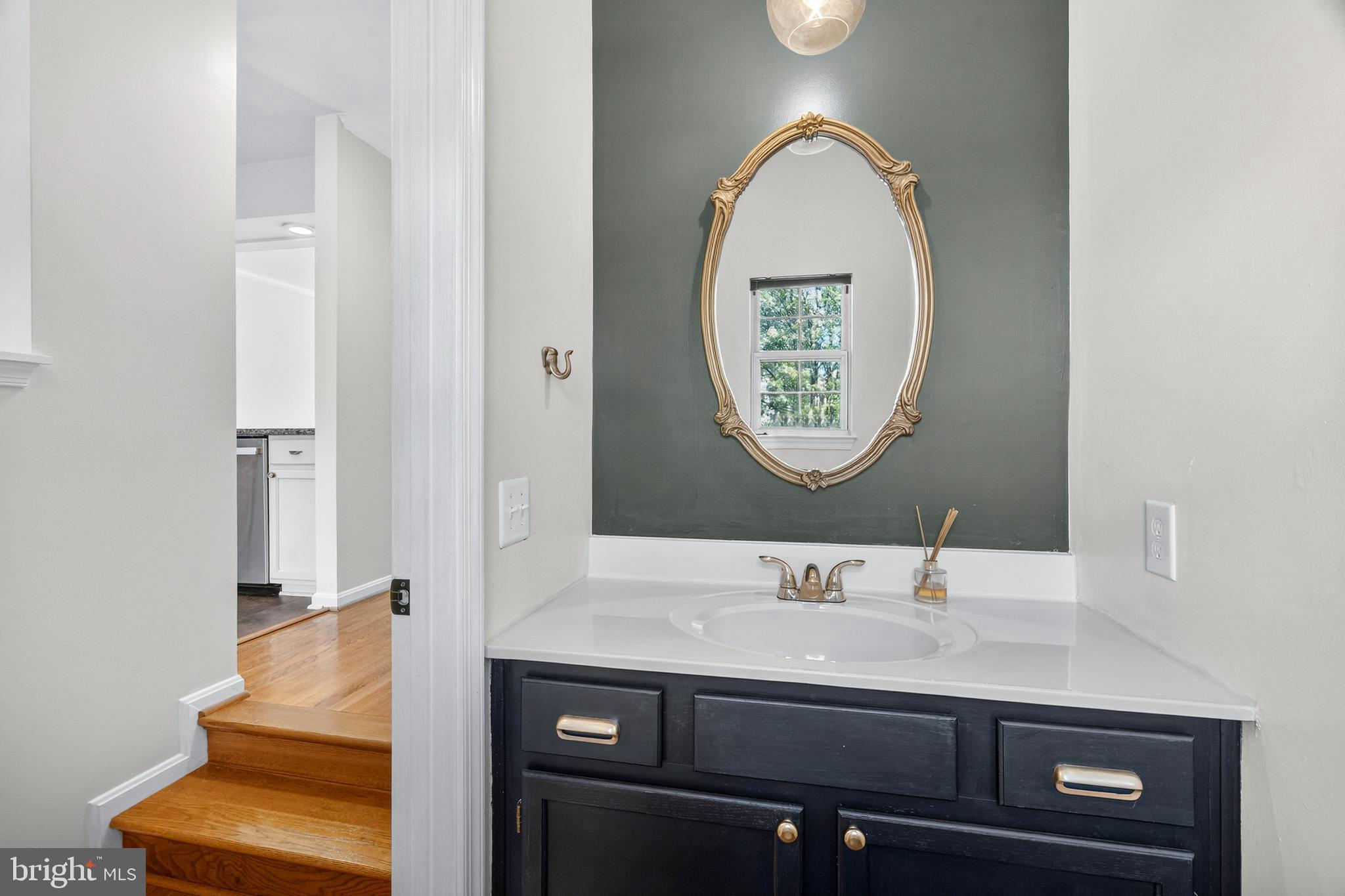 SOCIETY CIRCLE - Residential Lease
