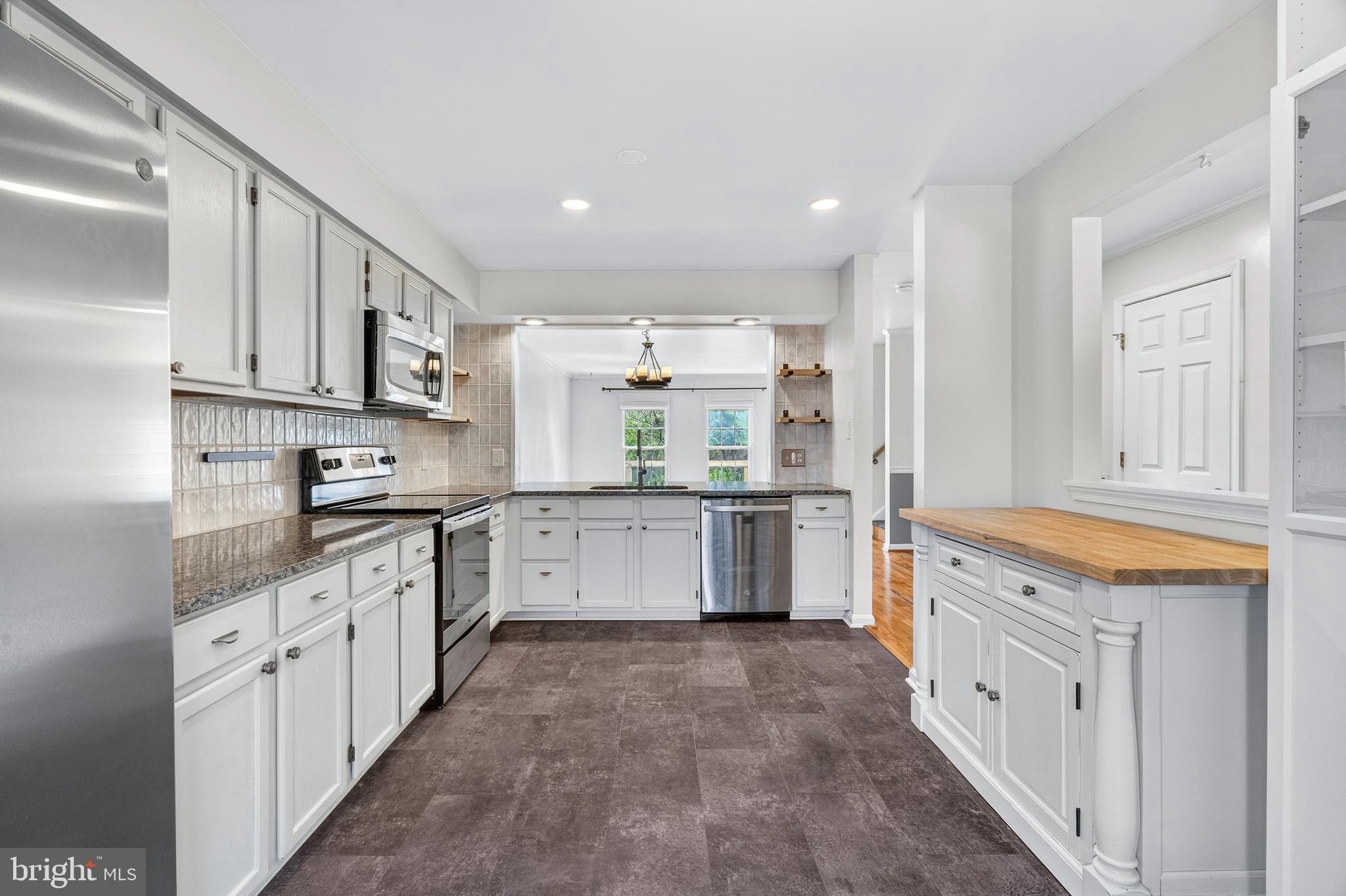 SOCIETY CIRCLE - Residential Lease