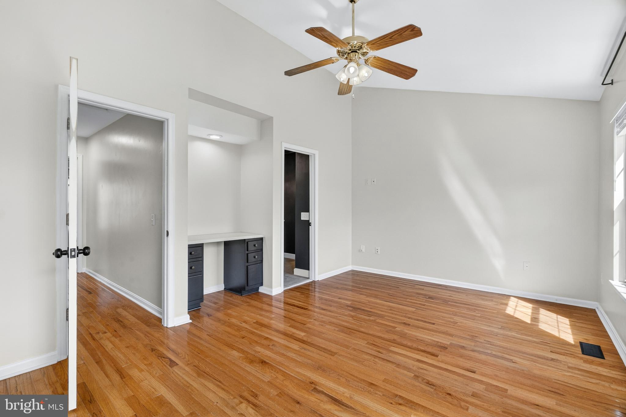 SOCIETY CIRCLE - Residential Lease
