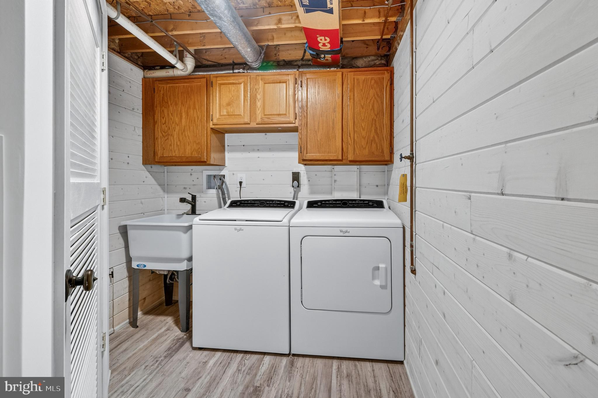 SOCIETY CIRCLE - Residential Lease