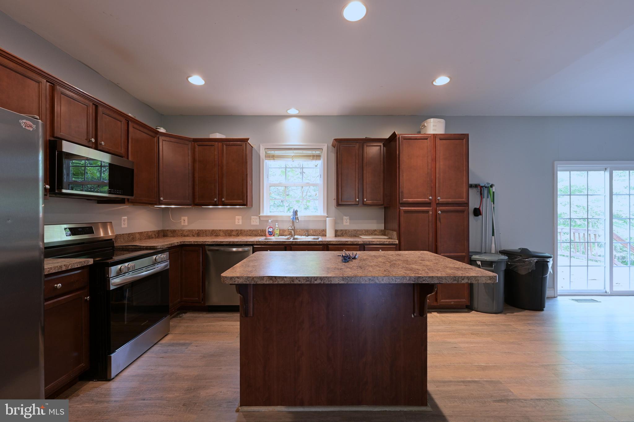 BARBERS QUARTERS - Residential