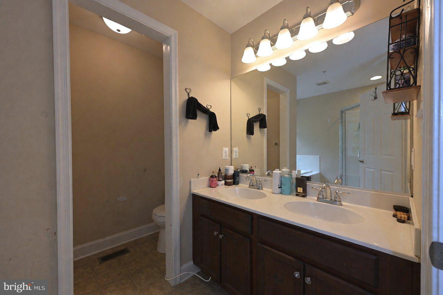 BARBERS QUARTERS - Residential