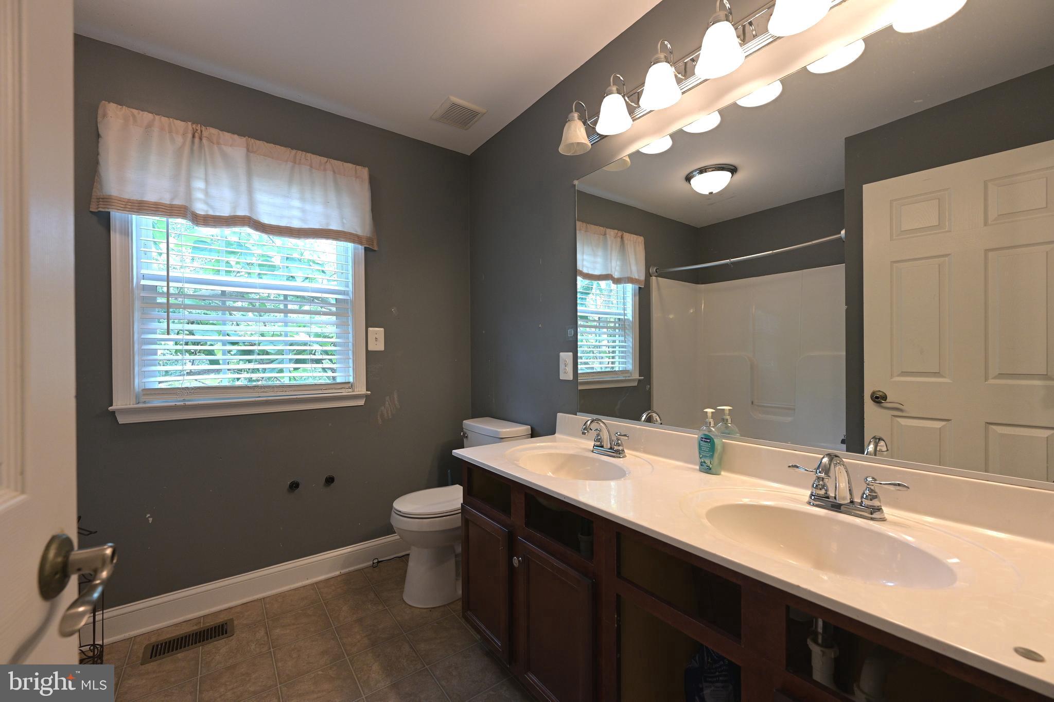 BARBERS QUARTERS - Residential