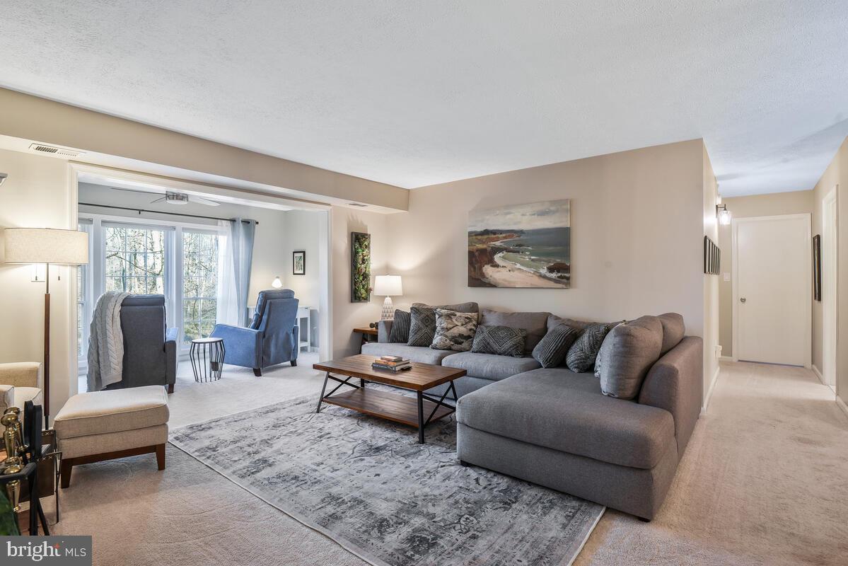 WILLOW POINT - Residential