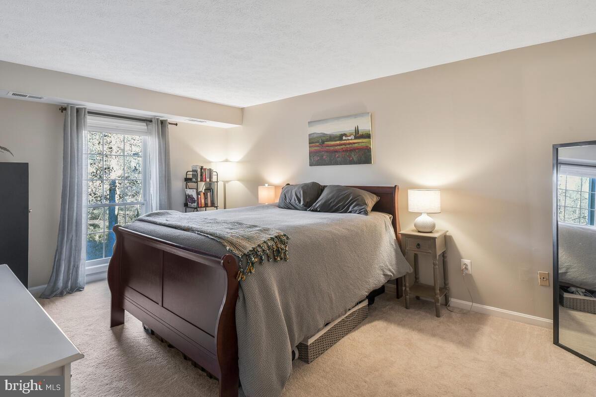 WILLOW POINT - Residential