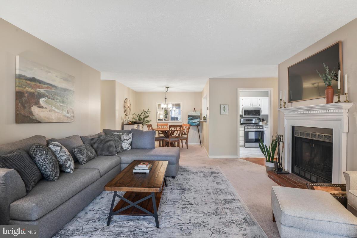 WILLOW POINT - Residential