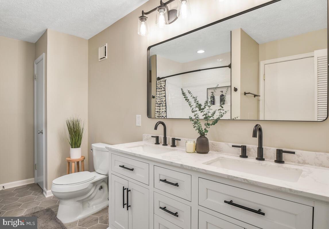 WILLOW POINT - Residential