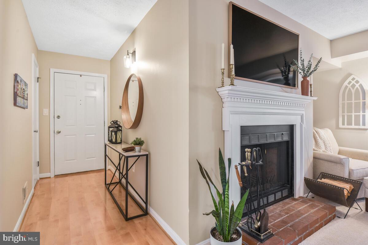 WILLOW POINT - Residential