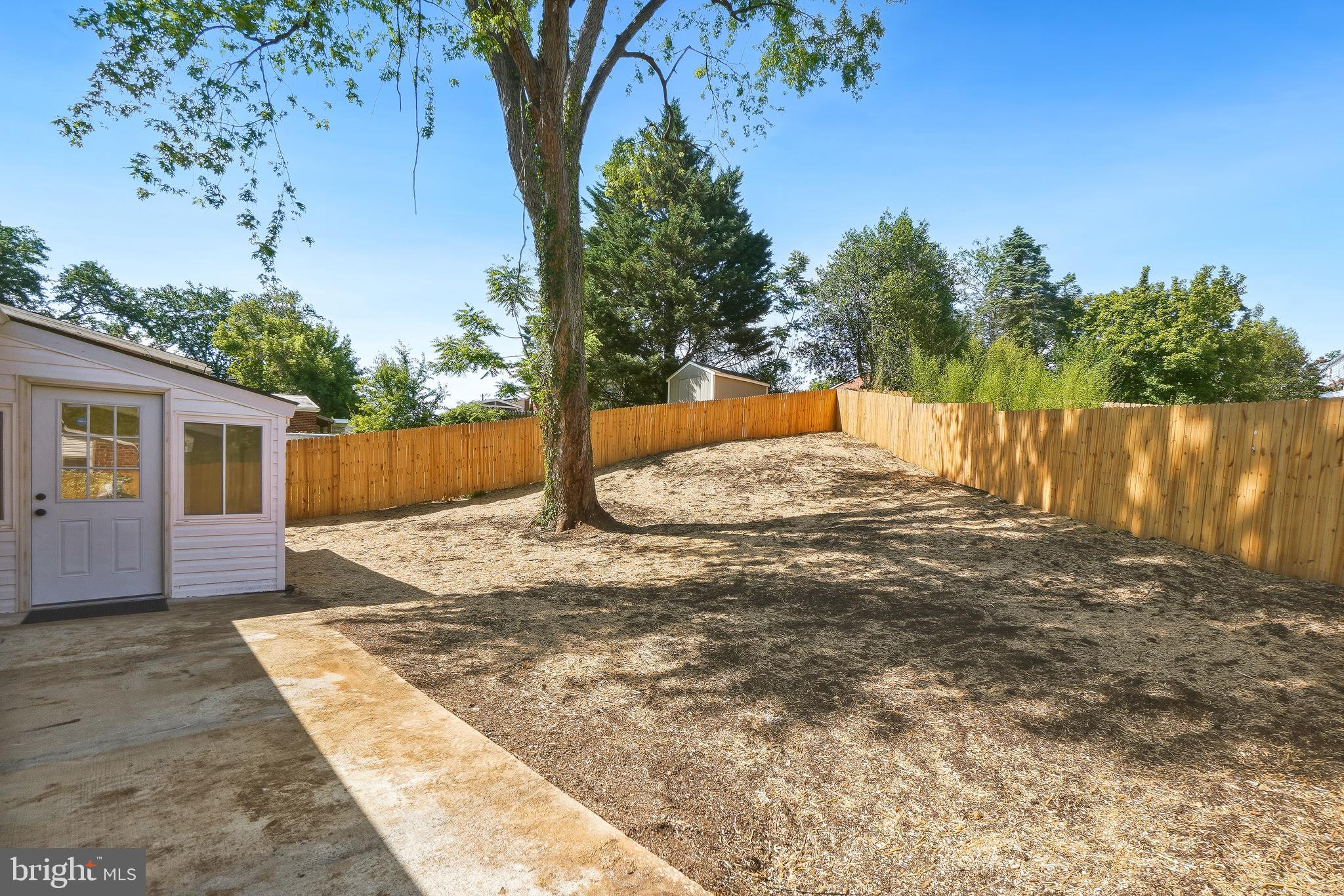 WHEATON WOODS - Residential
