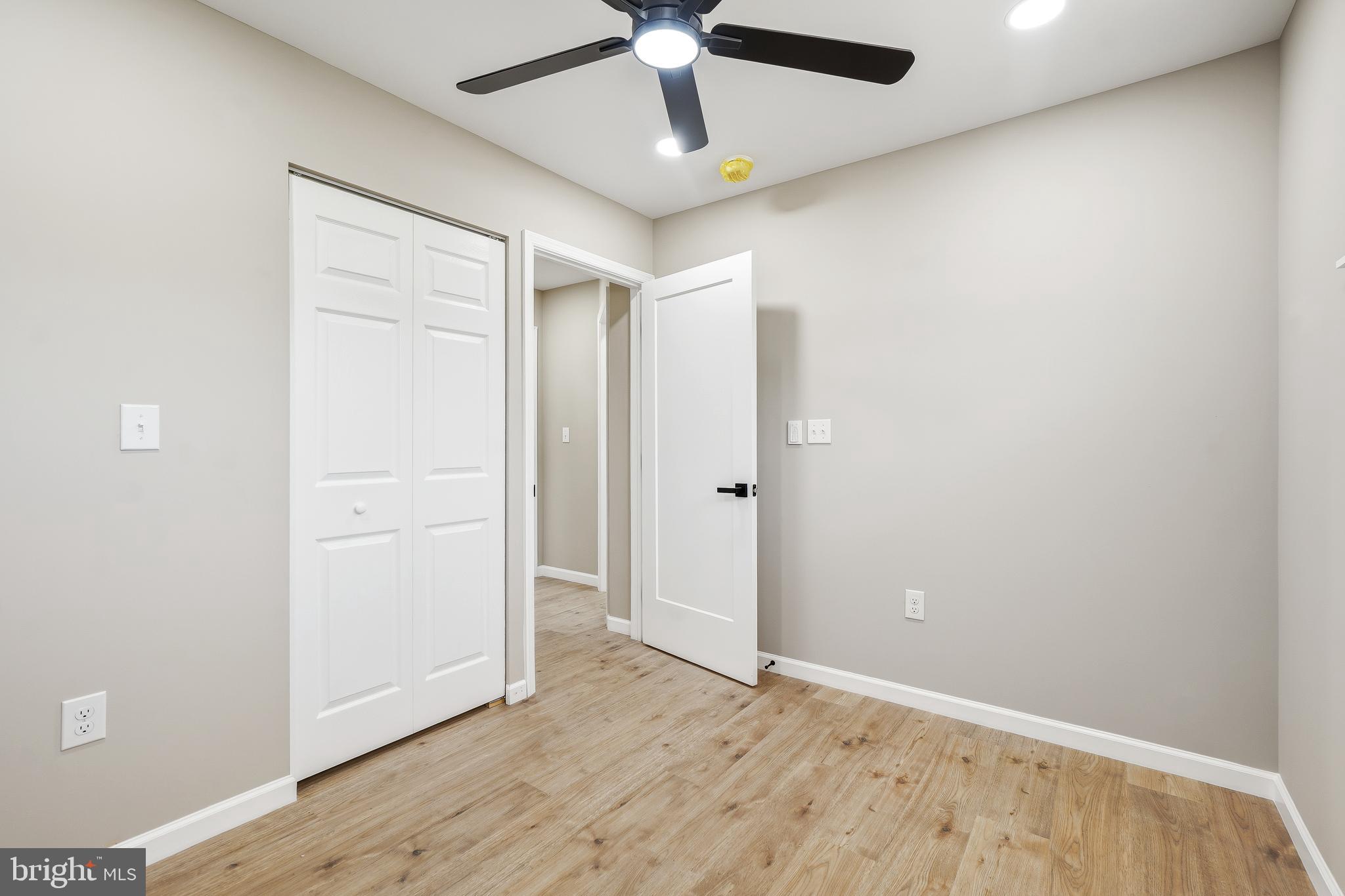 WHEATON WOODS - Residential
