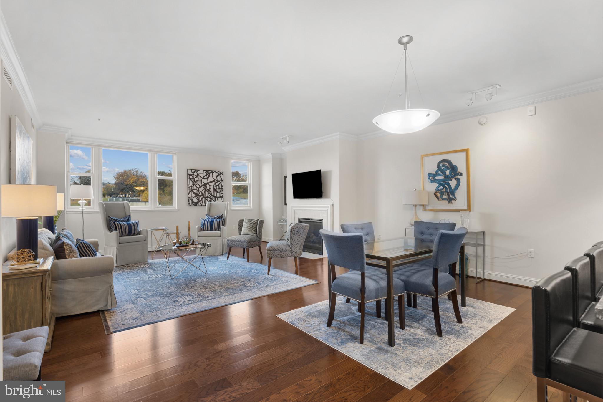 THE RITZ-CARLTON RESIDENCES - Residential Lease