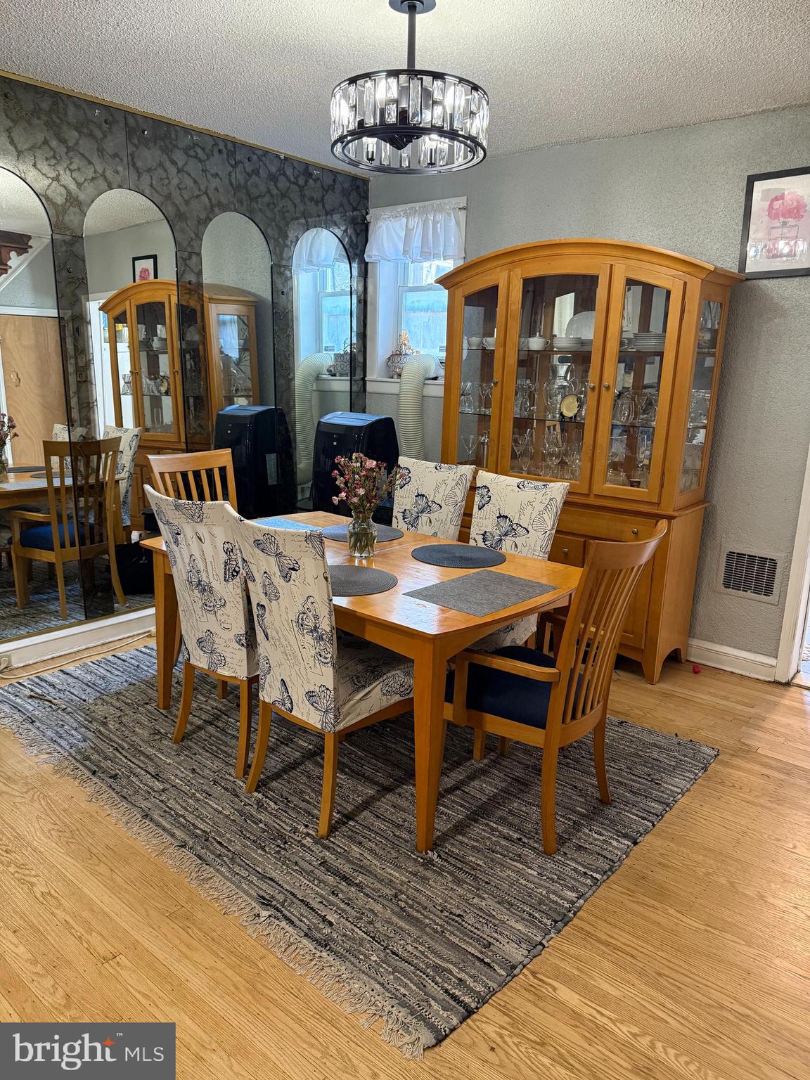 ELMWOOD PARK - Residential