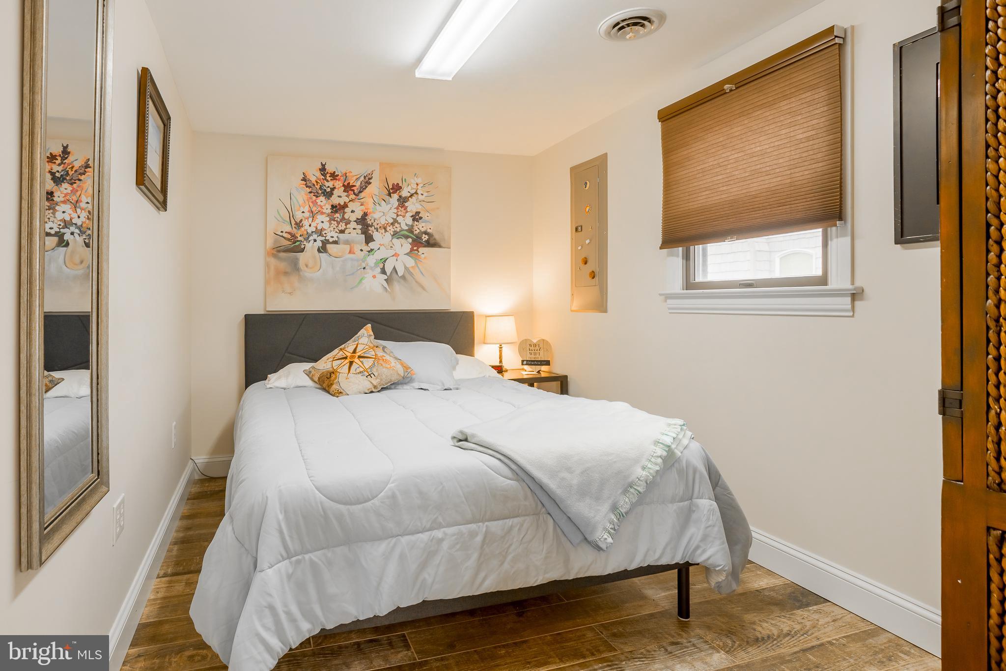 WASHINGTON HEIGHTS - Commercial Sale