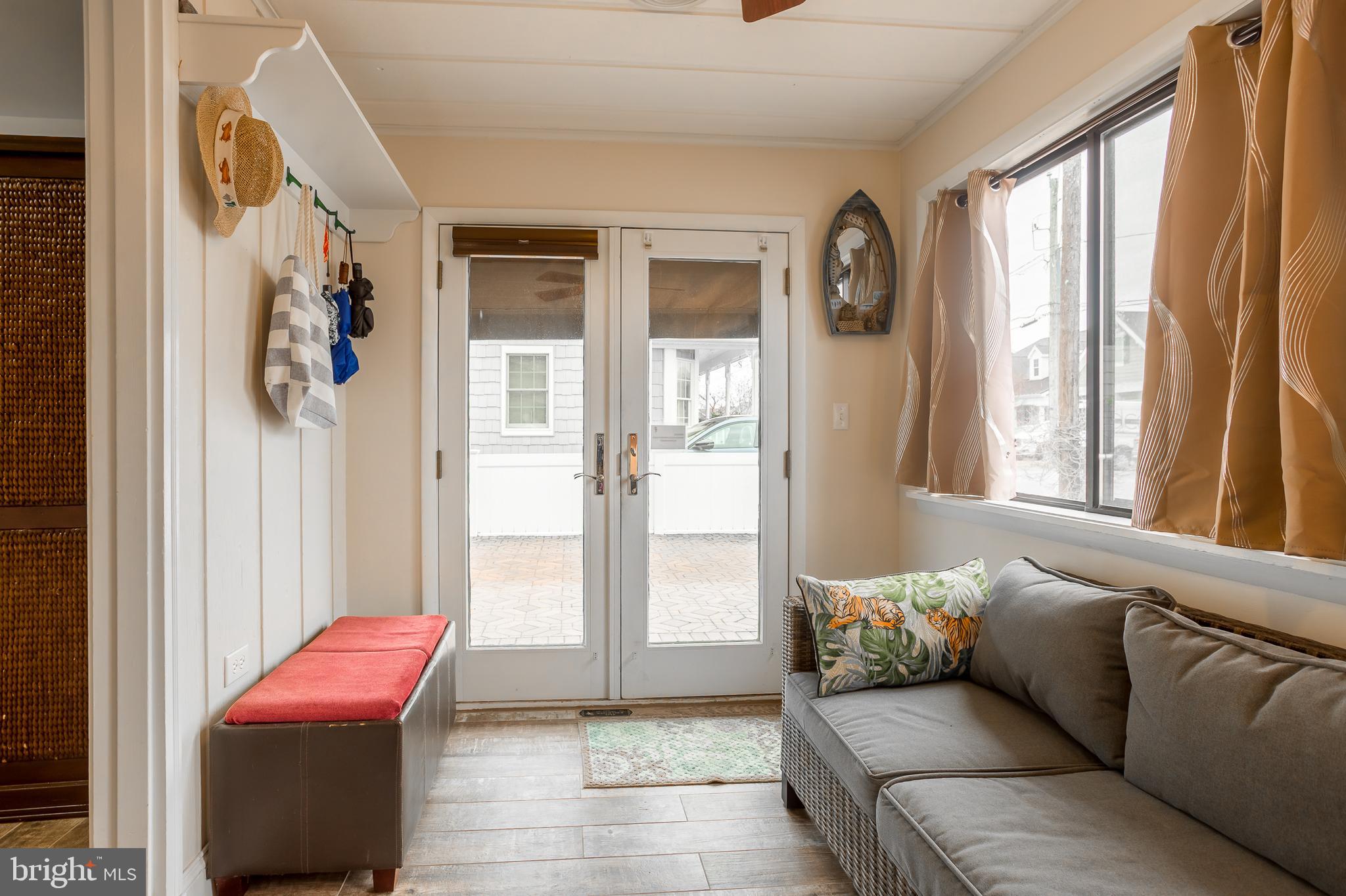 WASHINGTON HEIGHTS - Commercial Sale