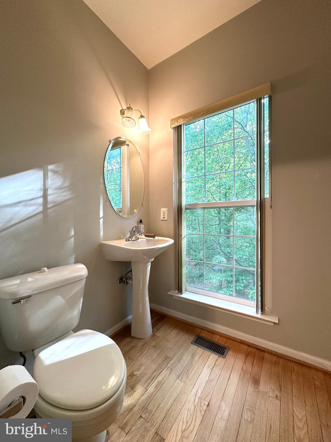 HOYLES MILL VILLAGE - Residential Lease