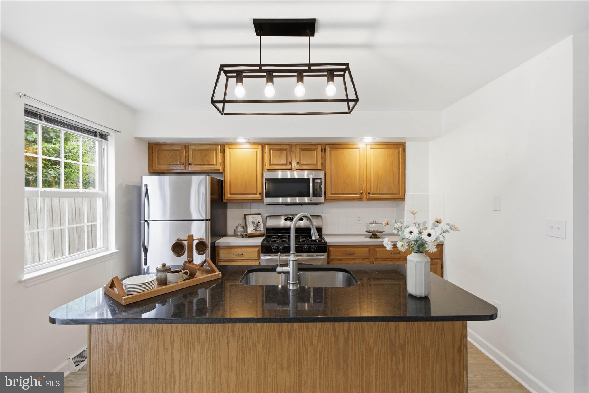 LONGWOOD SQUARE - Residential
