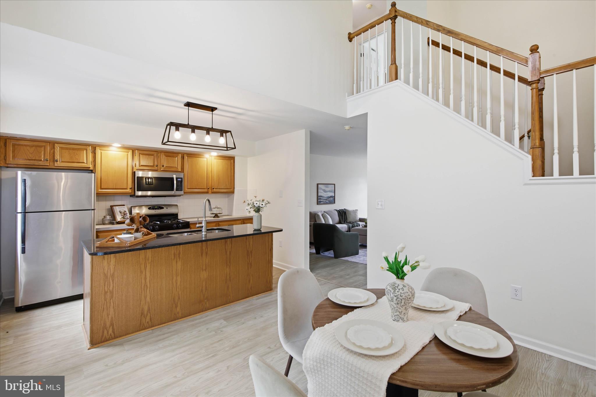 LONGWOOD SQUARE - Residential