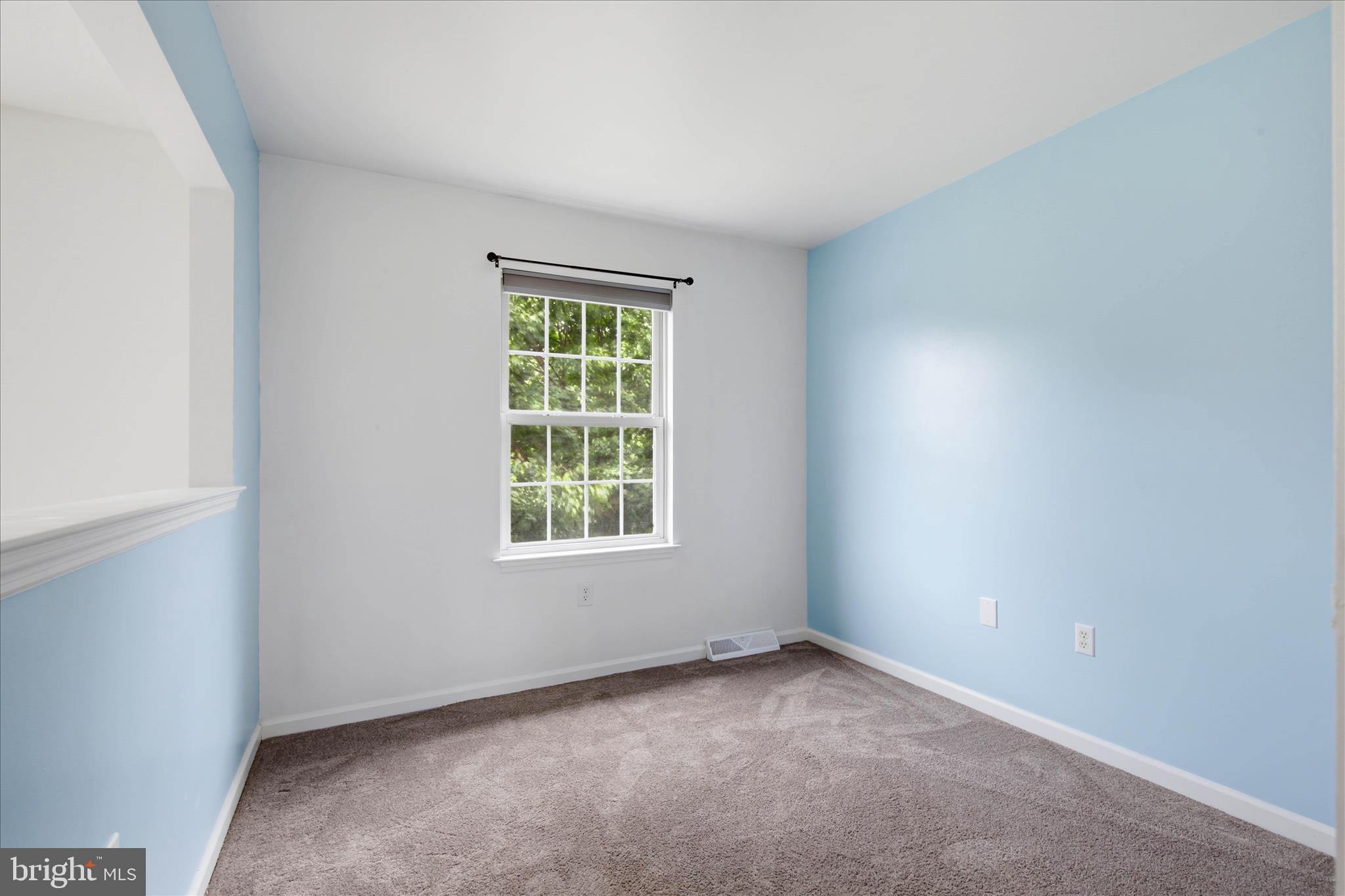 LONGWOOD SQUARE - Residential