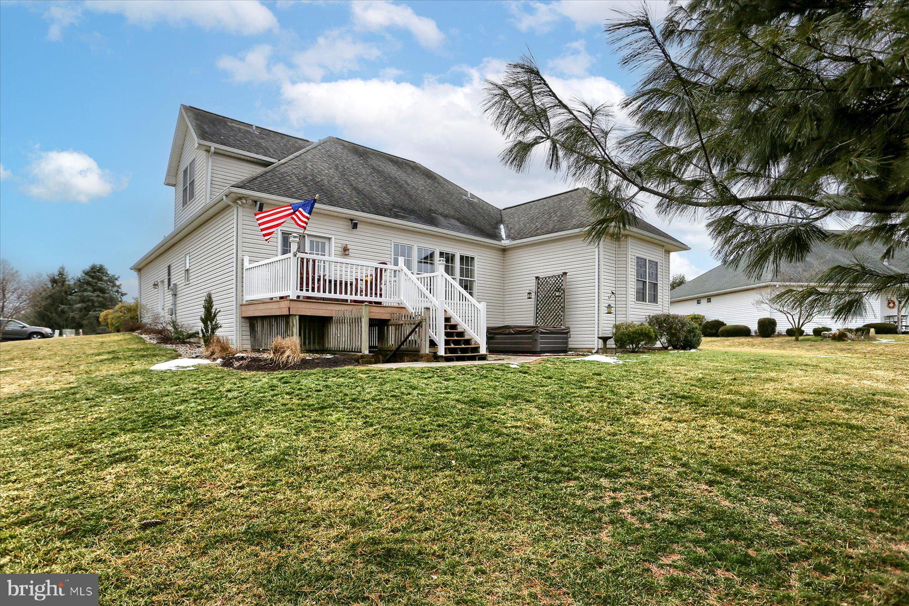 MAYAPPLE VILLAGE - Residential