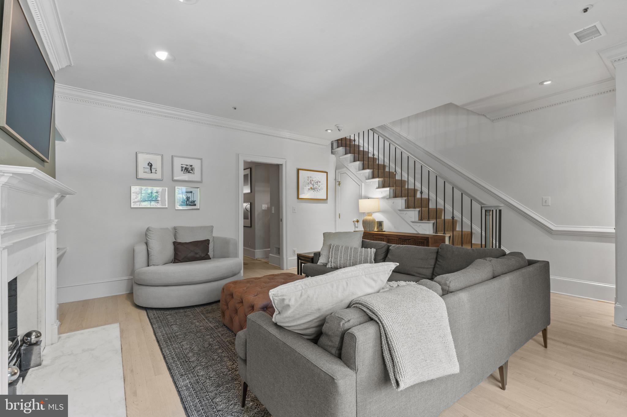 HARBORSIDE - Residential