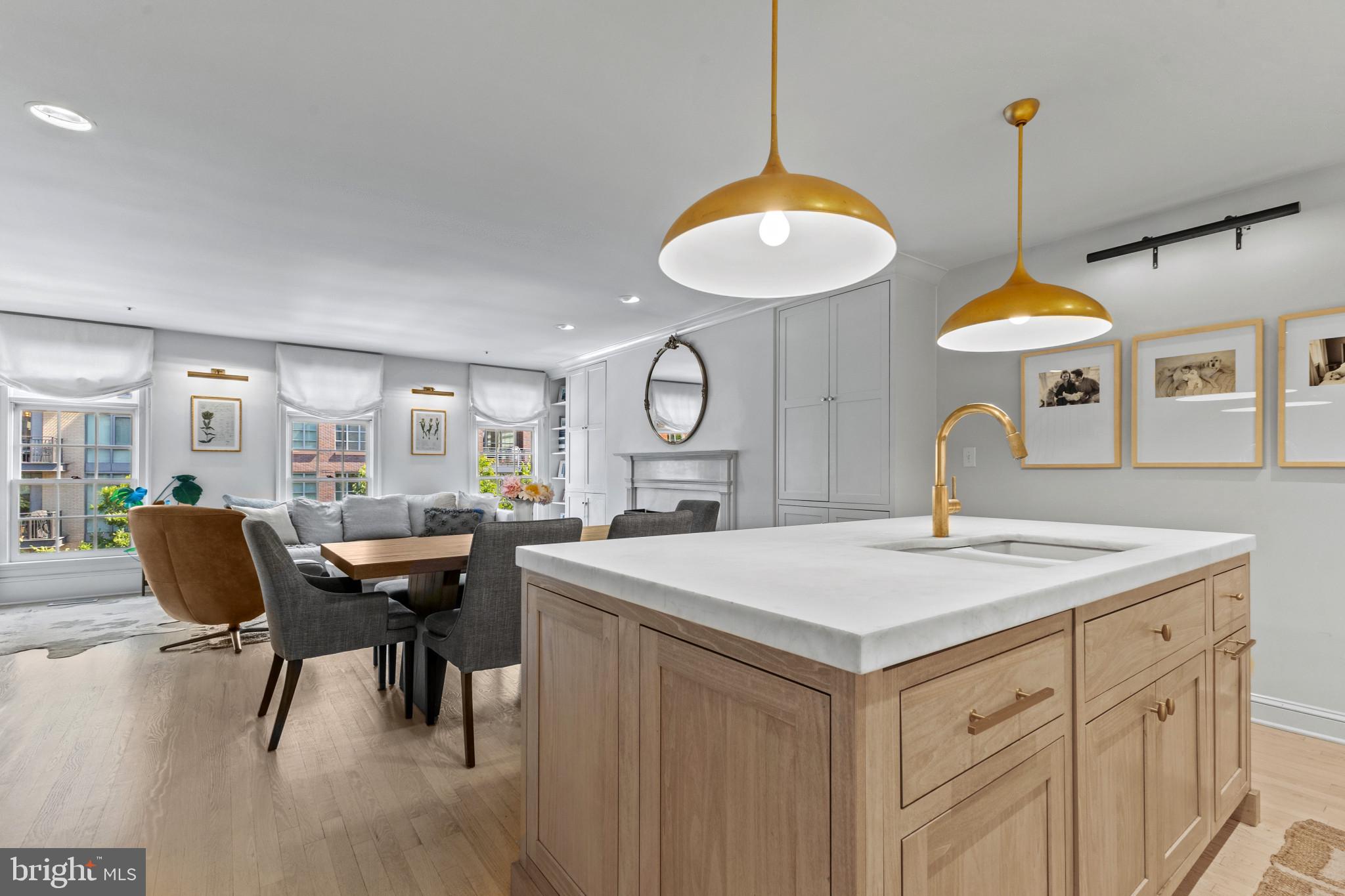 HARBORSIDE - Residential