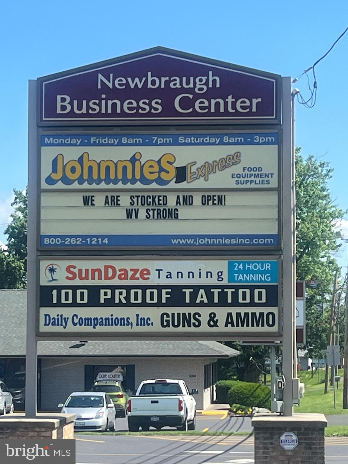 Rare vacancy, 2000 sq ft in popular Newbraught Business center, currently Sculpt Fitness Center, Two Full Baths, private office and gym area, reception area.  Lease Terms: tenant pays utilities and maintenance of all Mechanical and electrical, Lessor takes care of parking lot and roof. No CAM