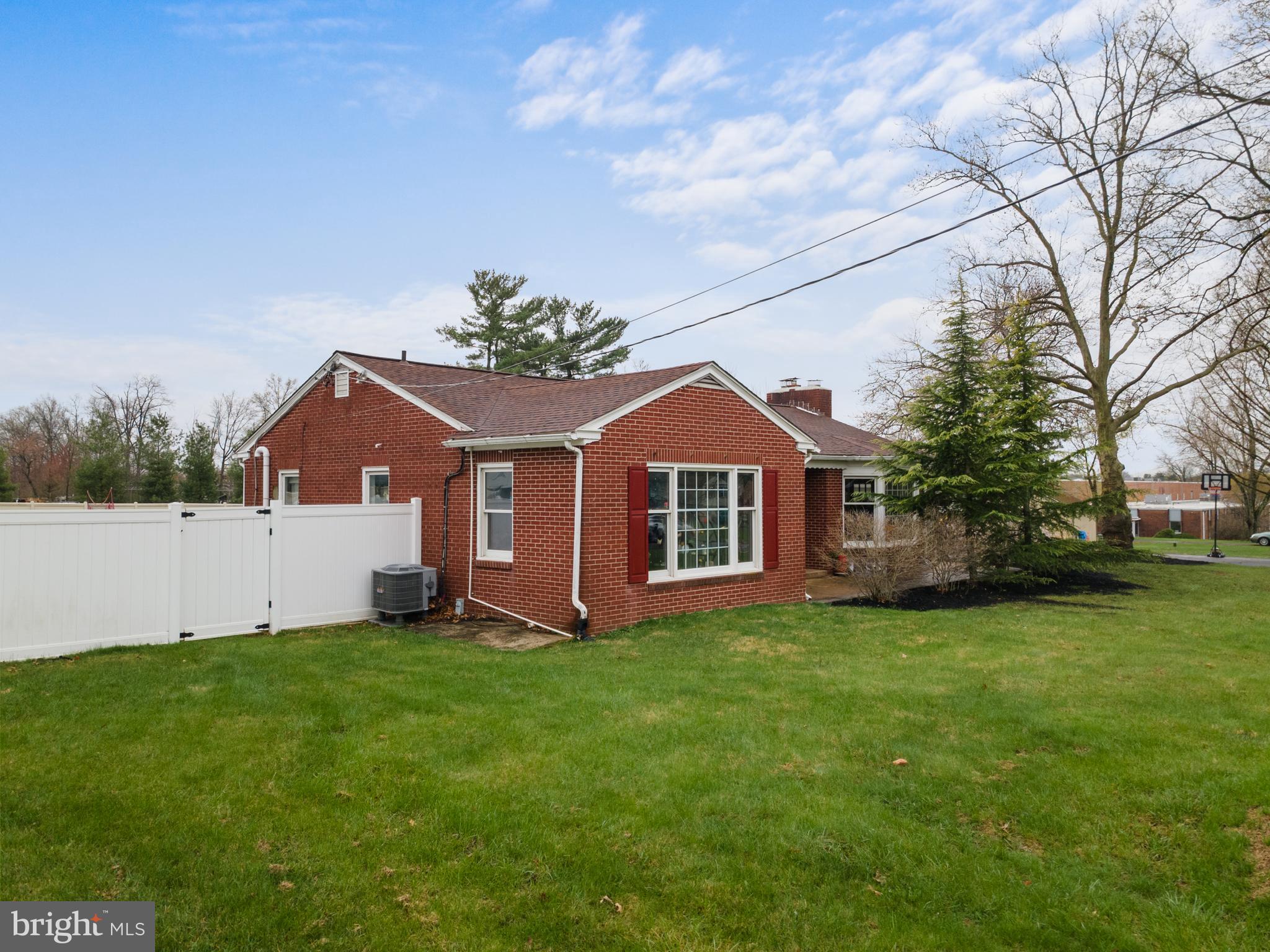 HAVERFORD CROSSING - Residential