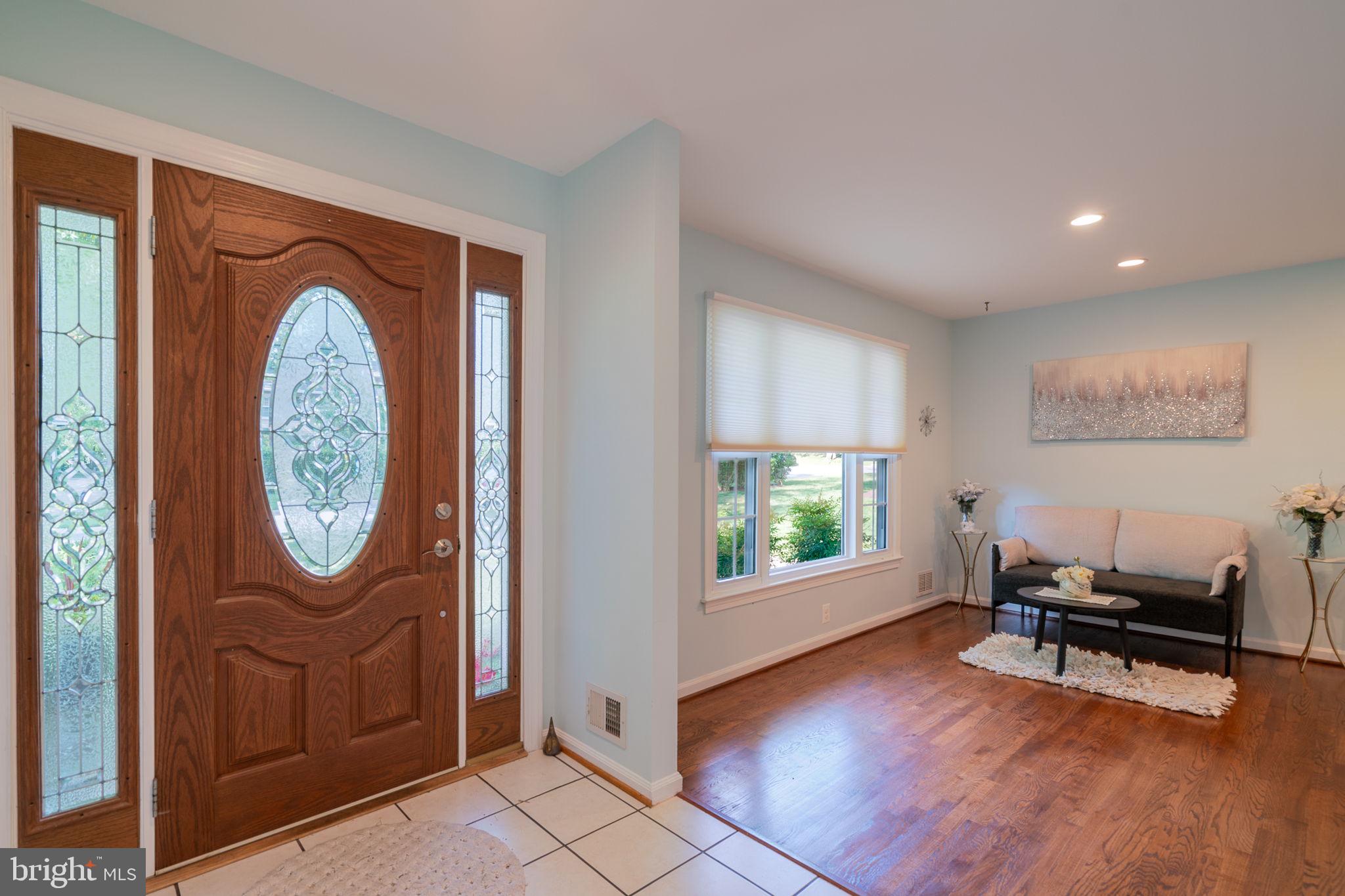 MANOR WOODS - Residential