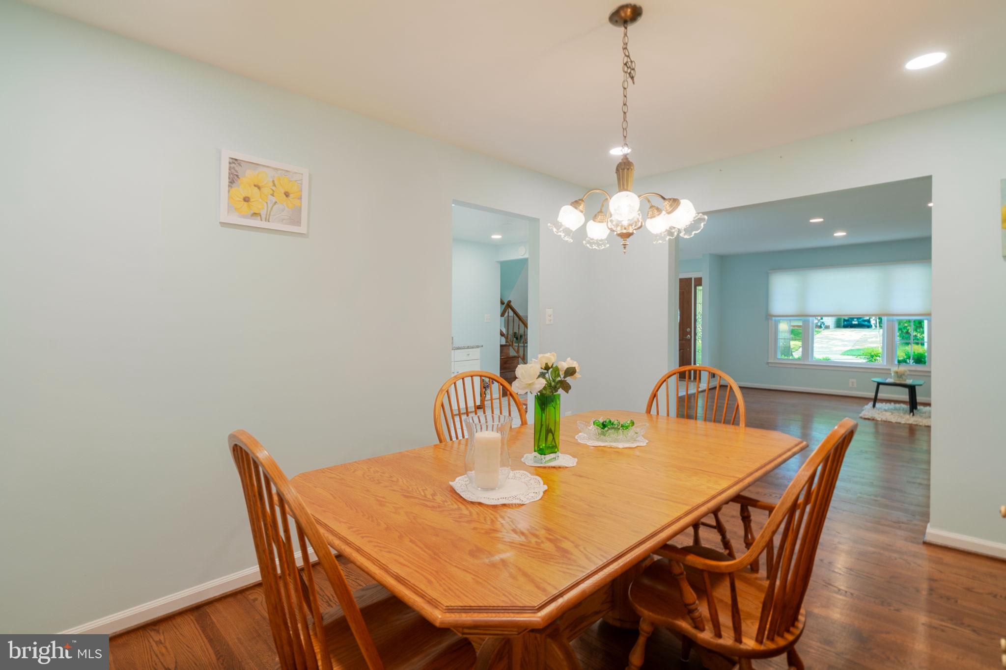MANOR WOODS - Residential
