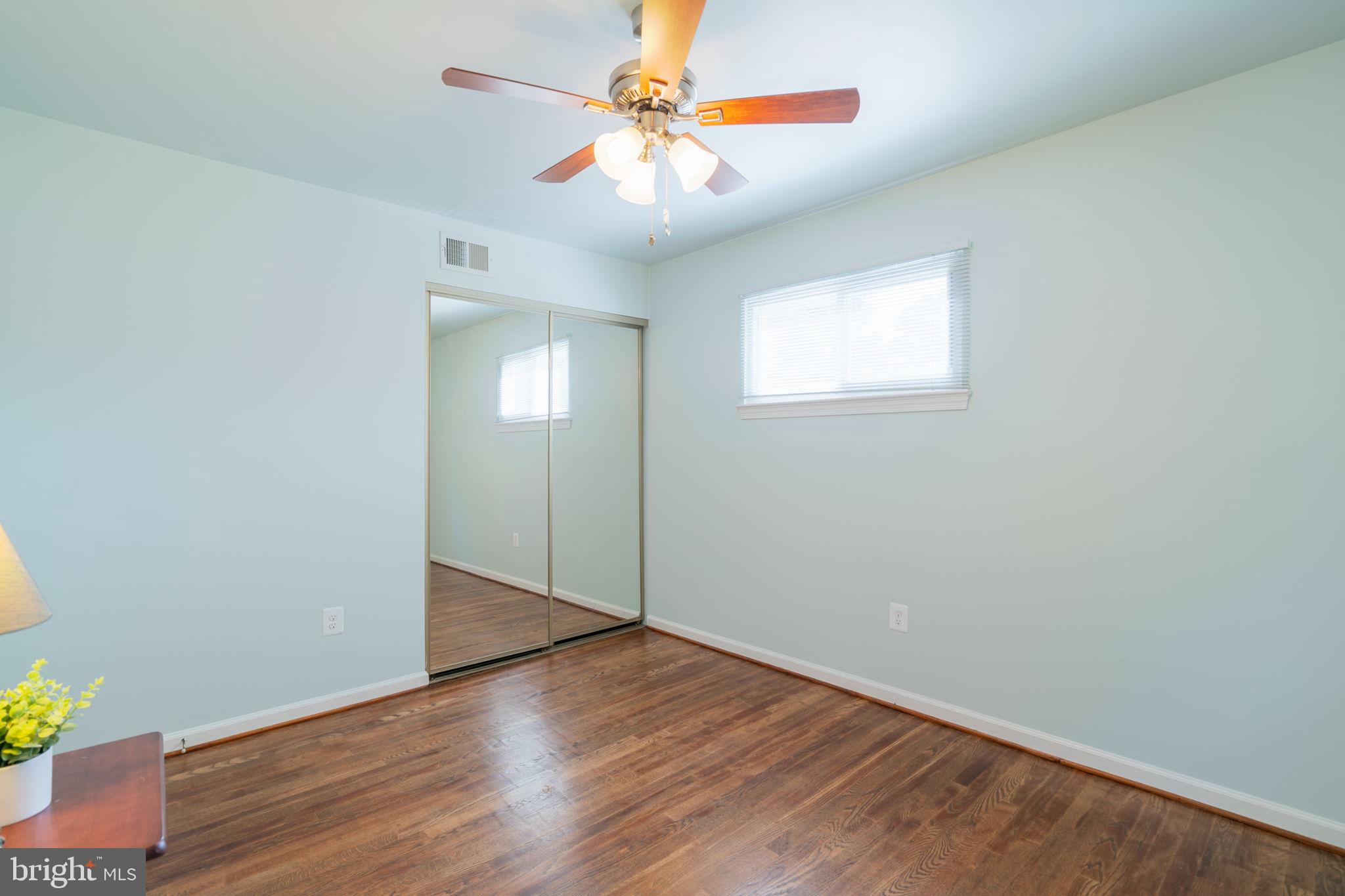 MANOR WOODS - Residential