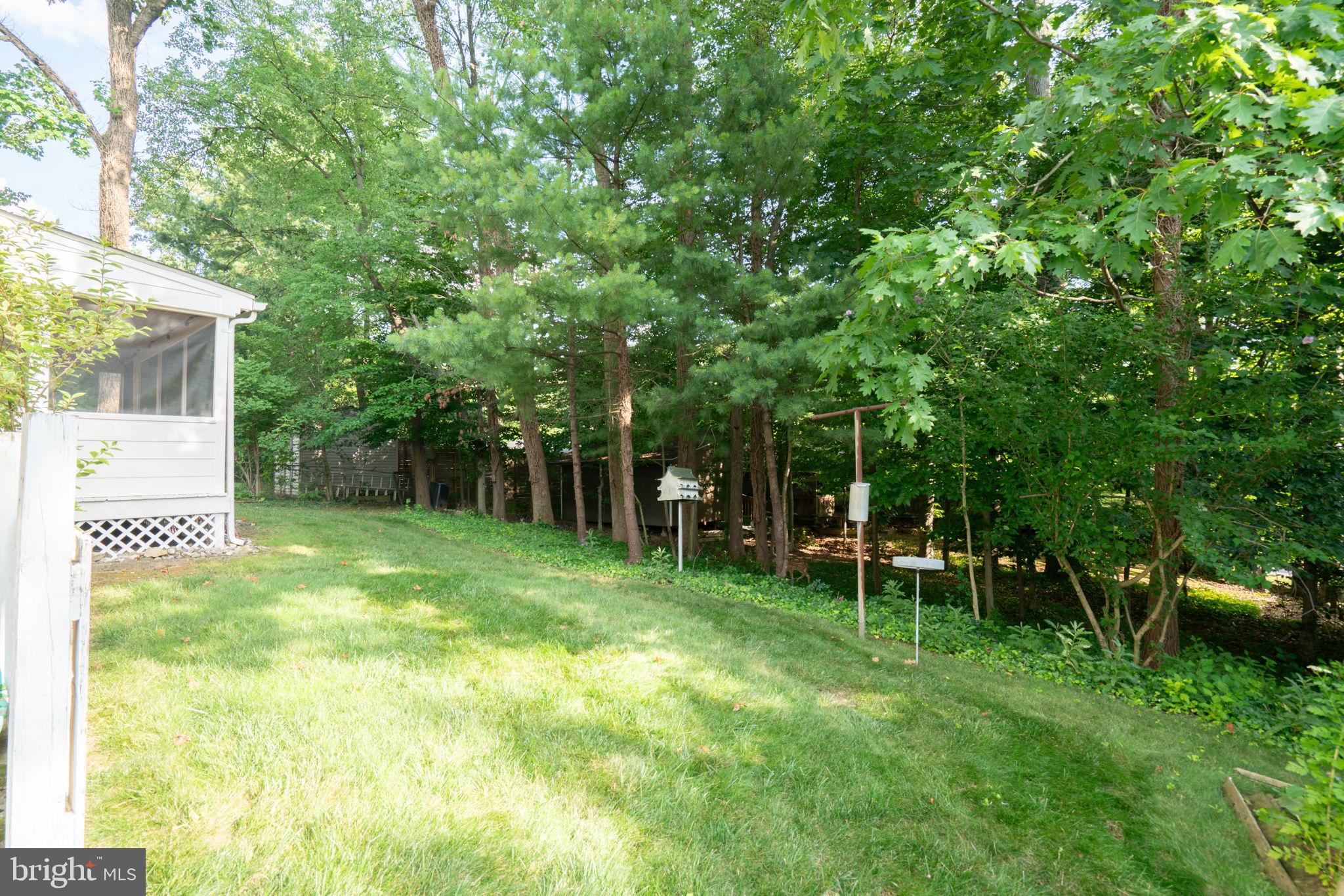 MANOR WOODS - Residential