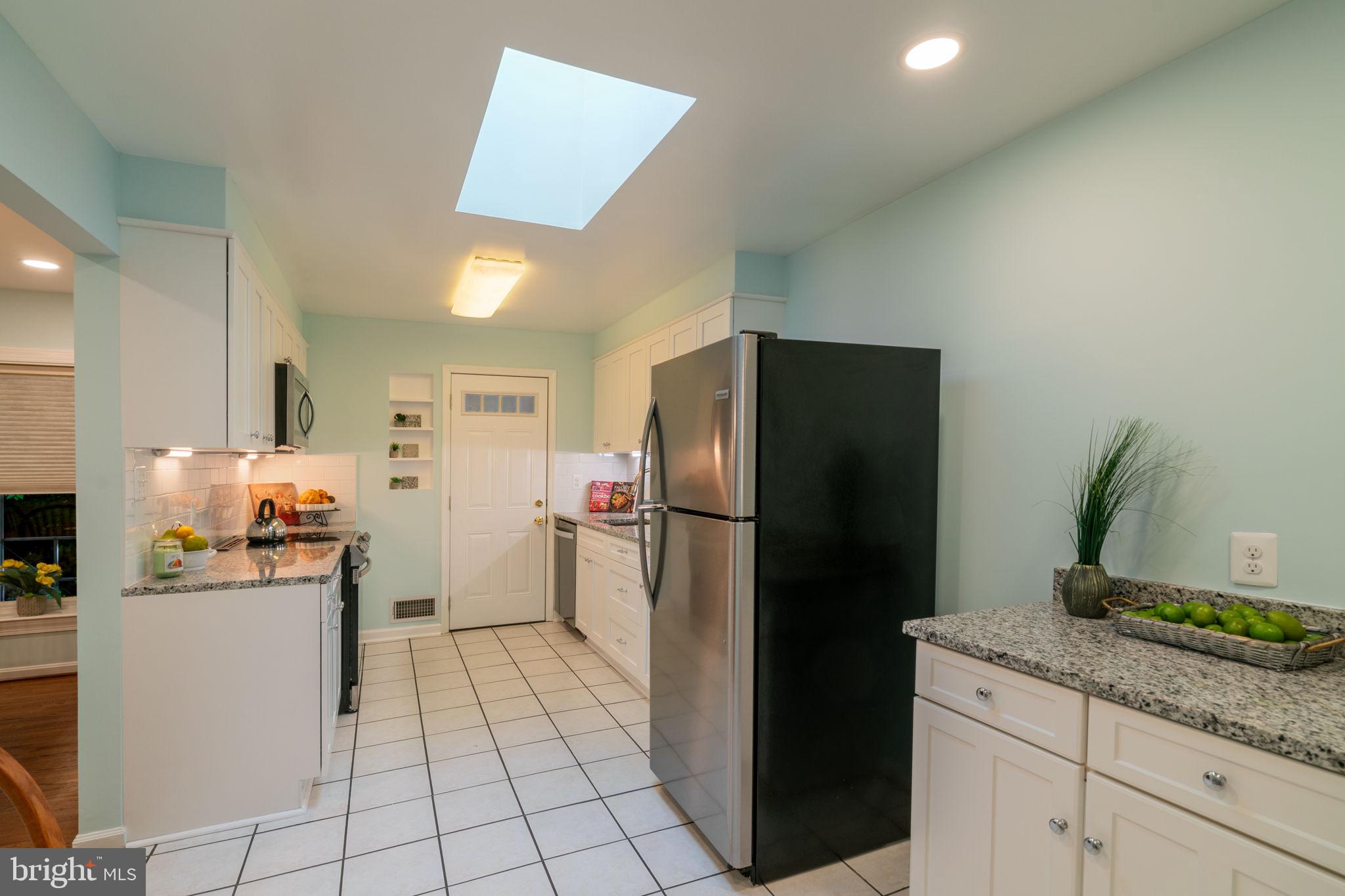 MANOR WOODS - Residential