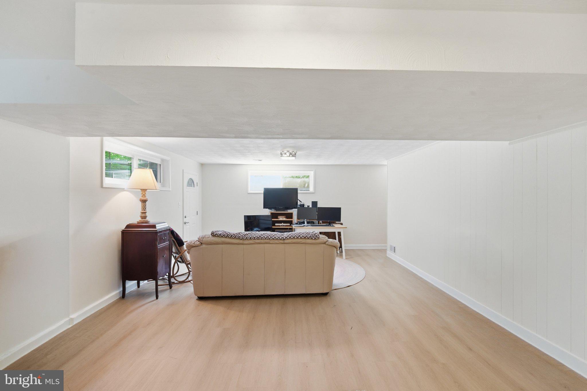 EAST SPRINGBROOK - Residential