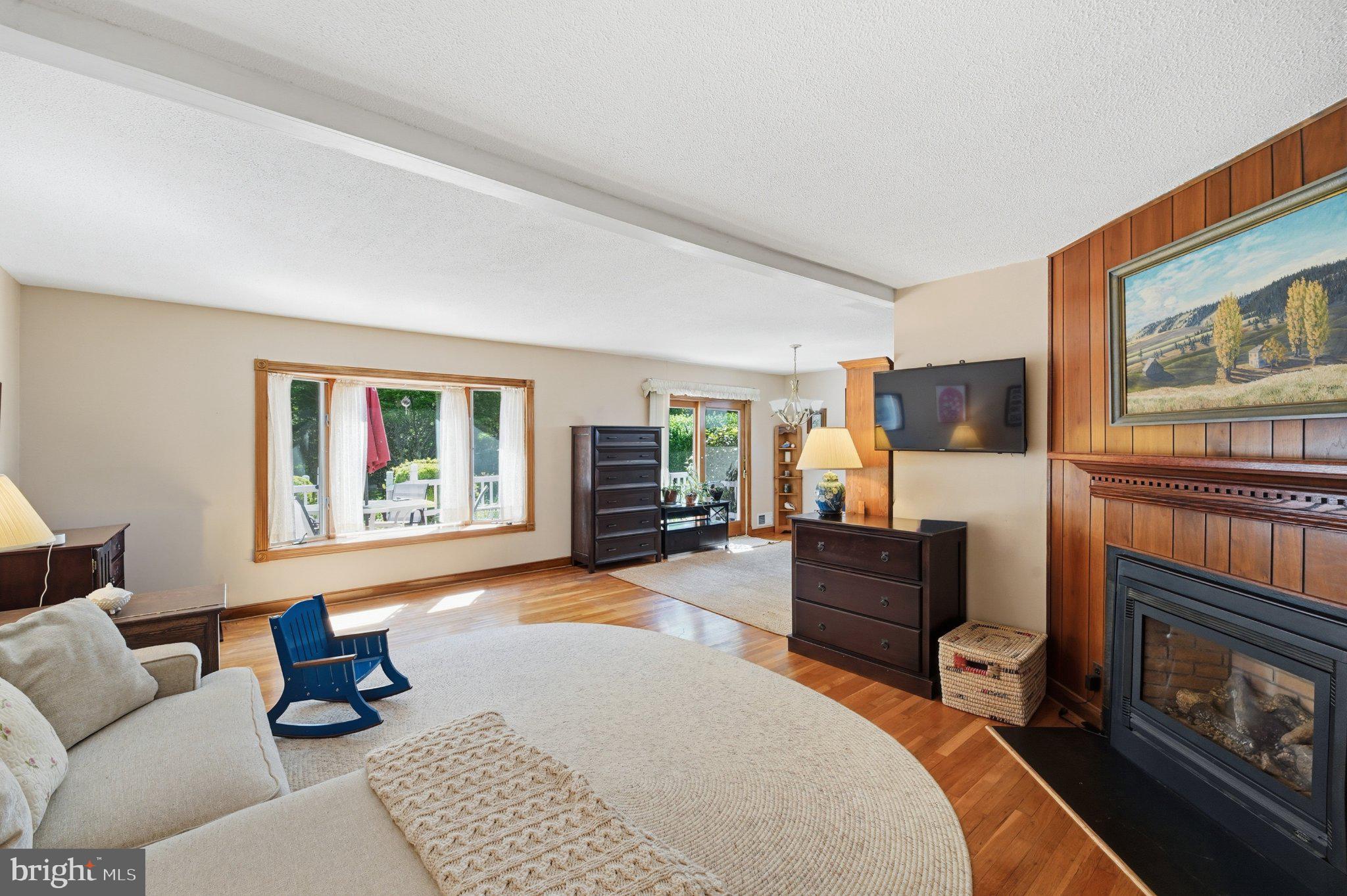 EAST SPRINGBROOK - Residential