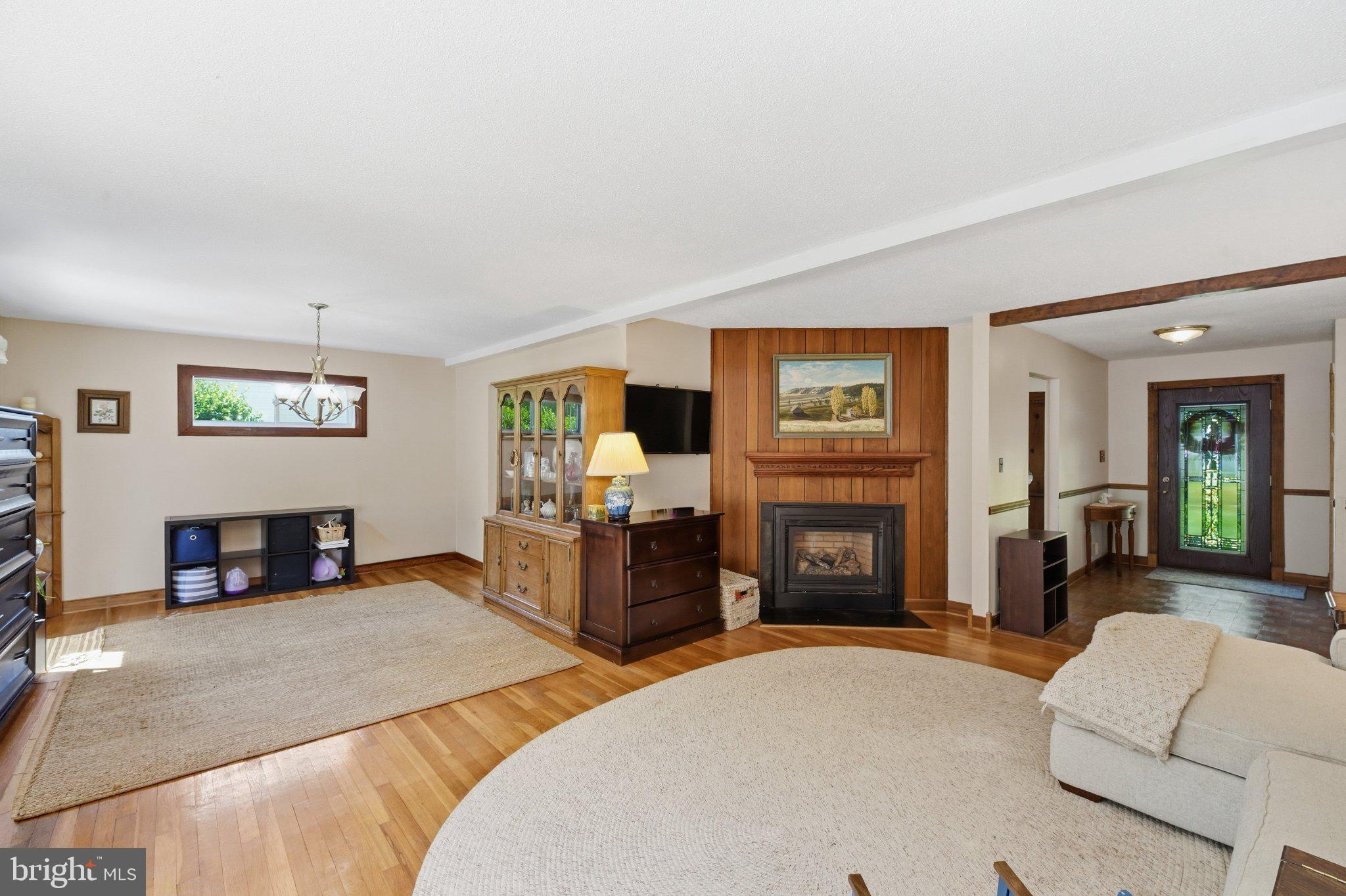 EAST SPRINGBROOK - Residential
