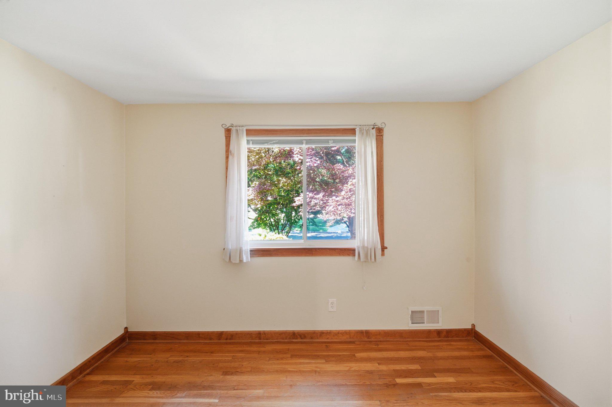 EAST SPRINGBROOK - Residential