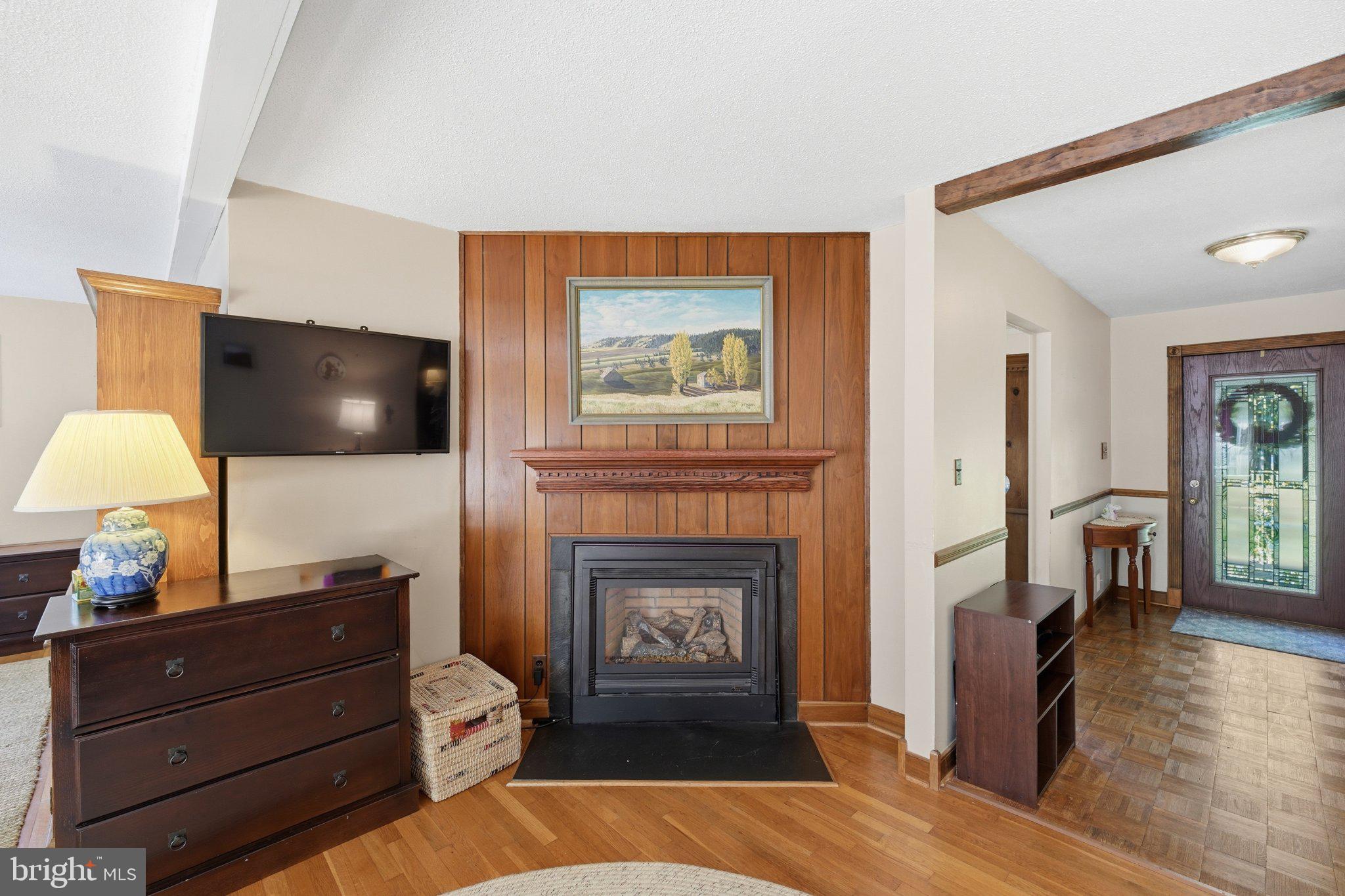 EAST SPRINGBROOK - Residential