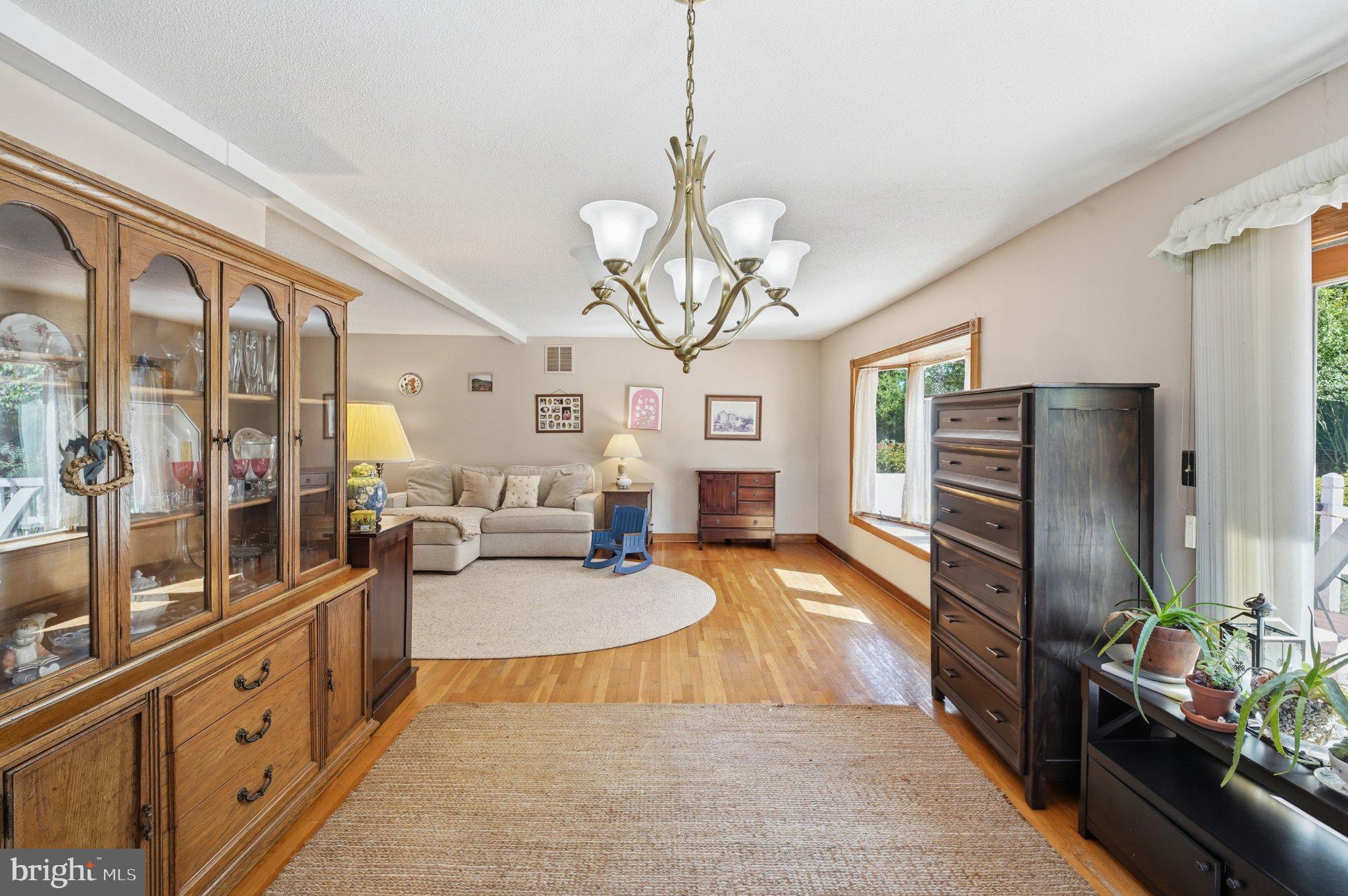 EAST SPRINGBROOK - Residential