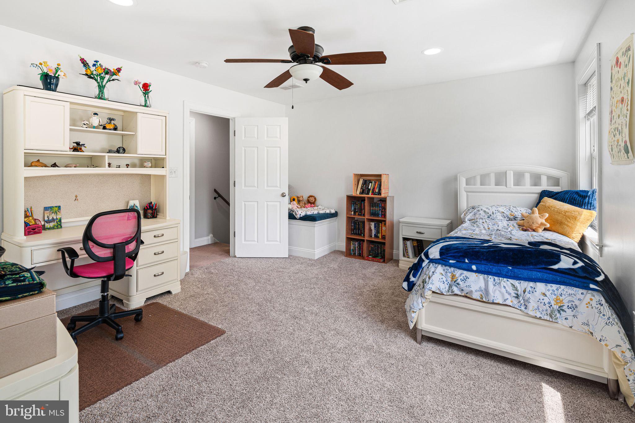 MAPLE GLEN - Residential