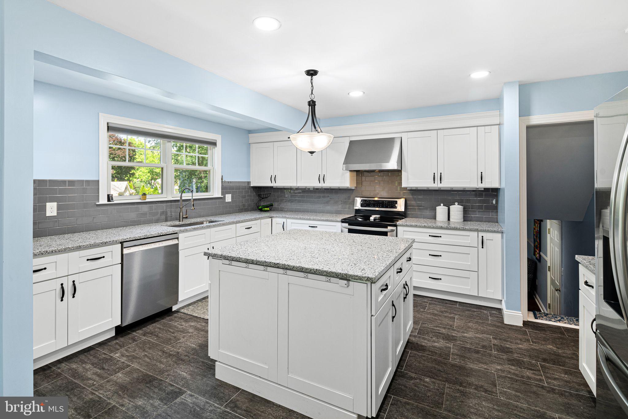 MAPLE GLEN - Residential