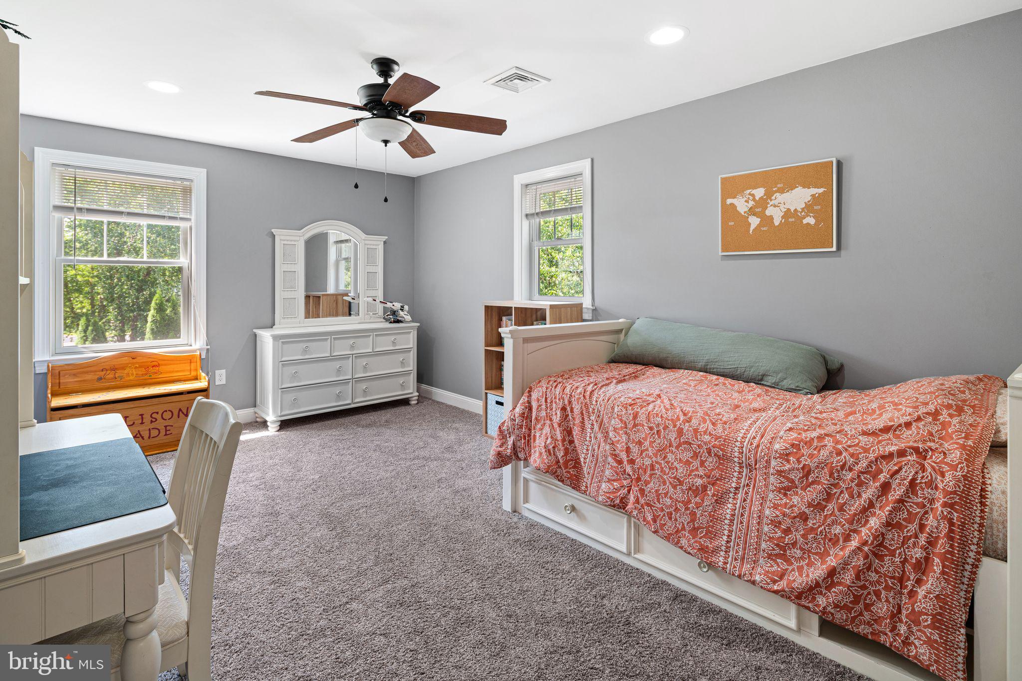 MAPLE GLEN - Residential
