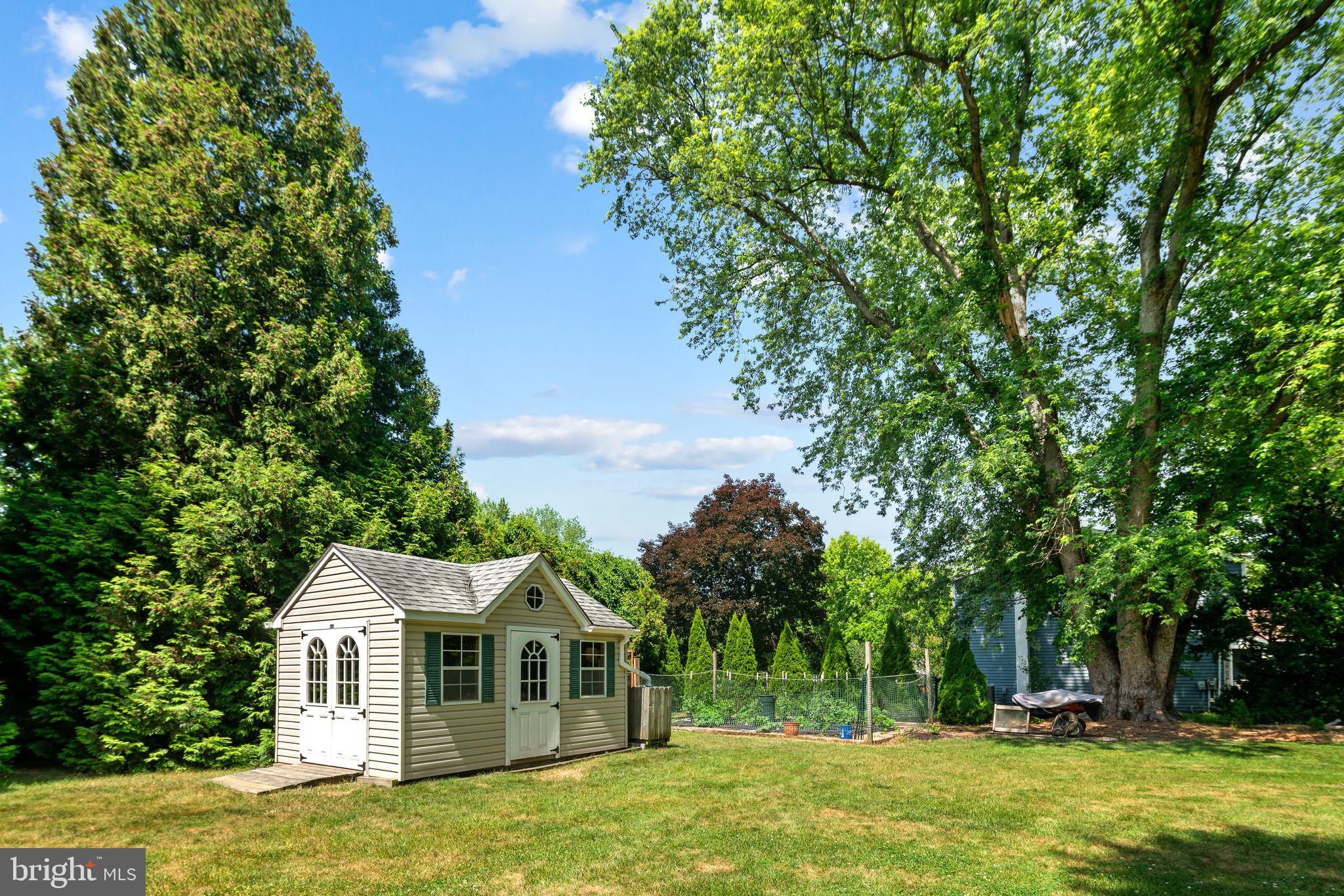 MAPLE GLEN - Residential