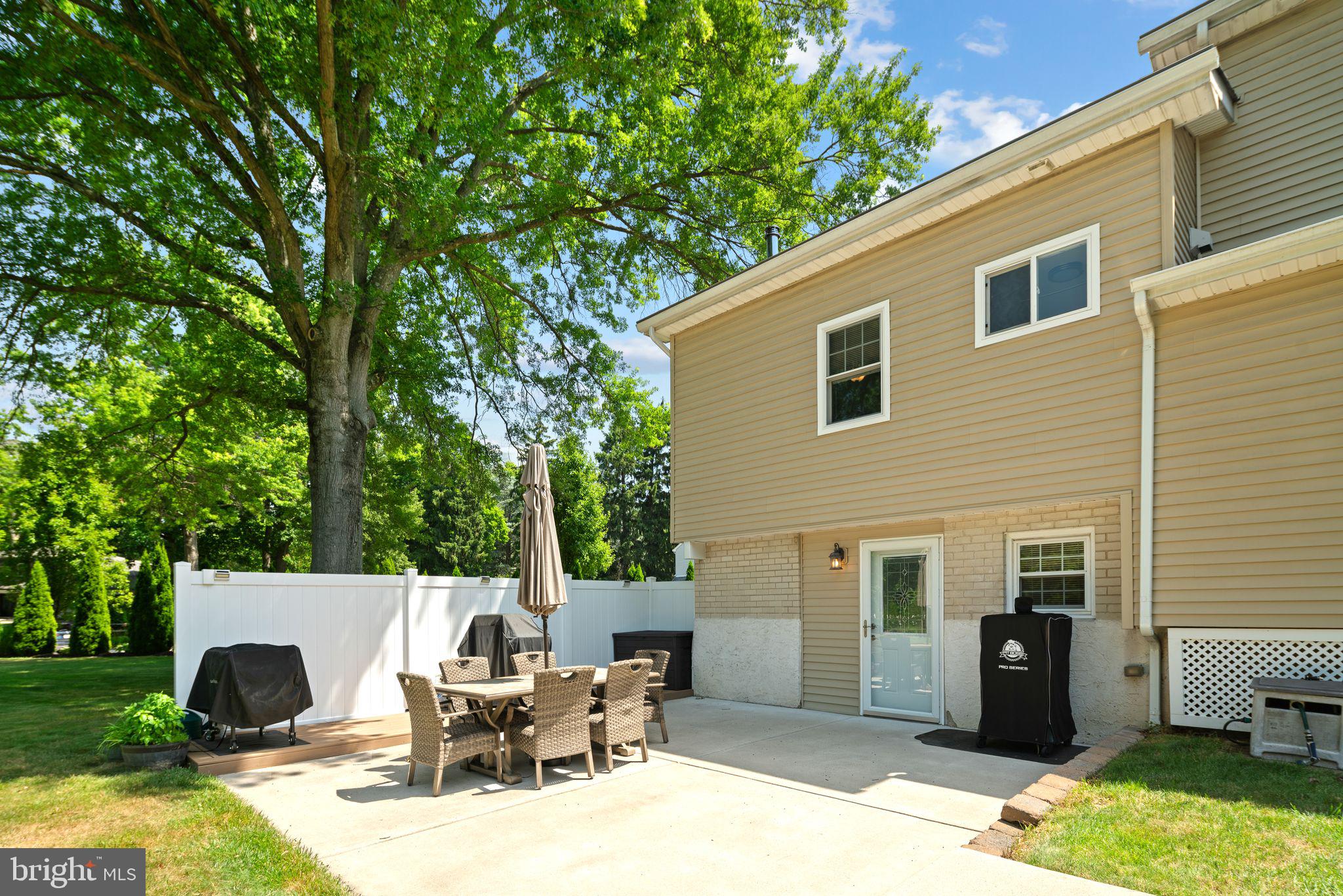 MAPLE GLEN - Residential