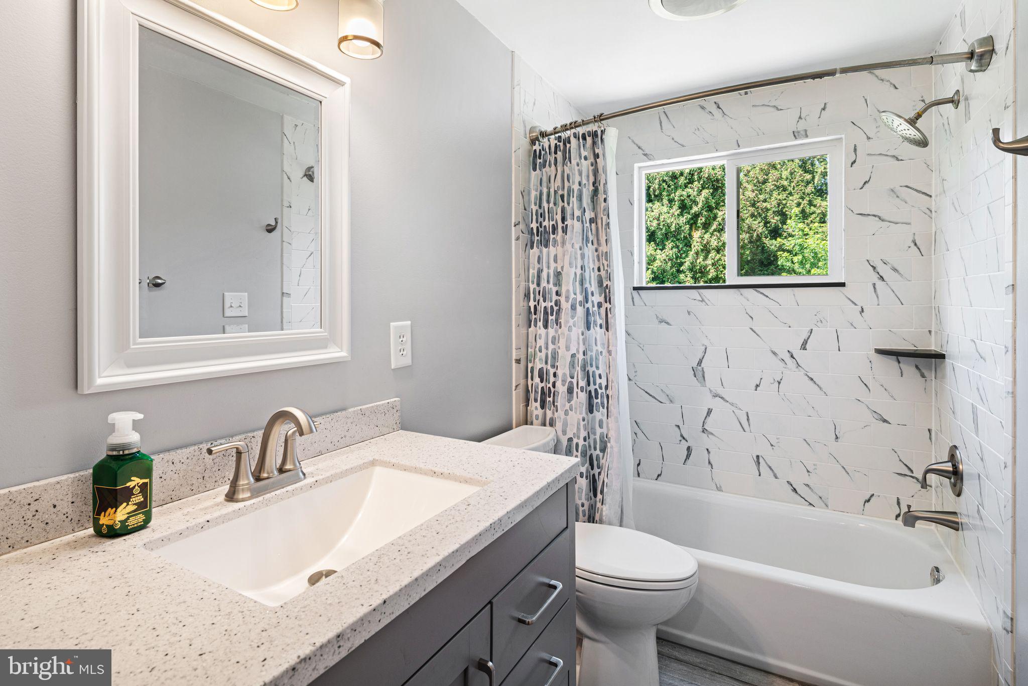 MAPLE GLEN - Residential