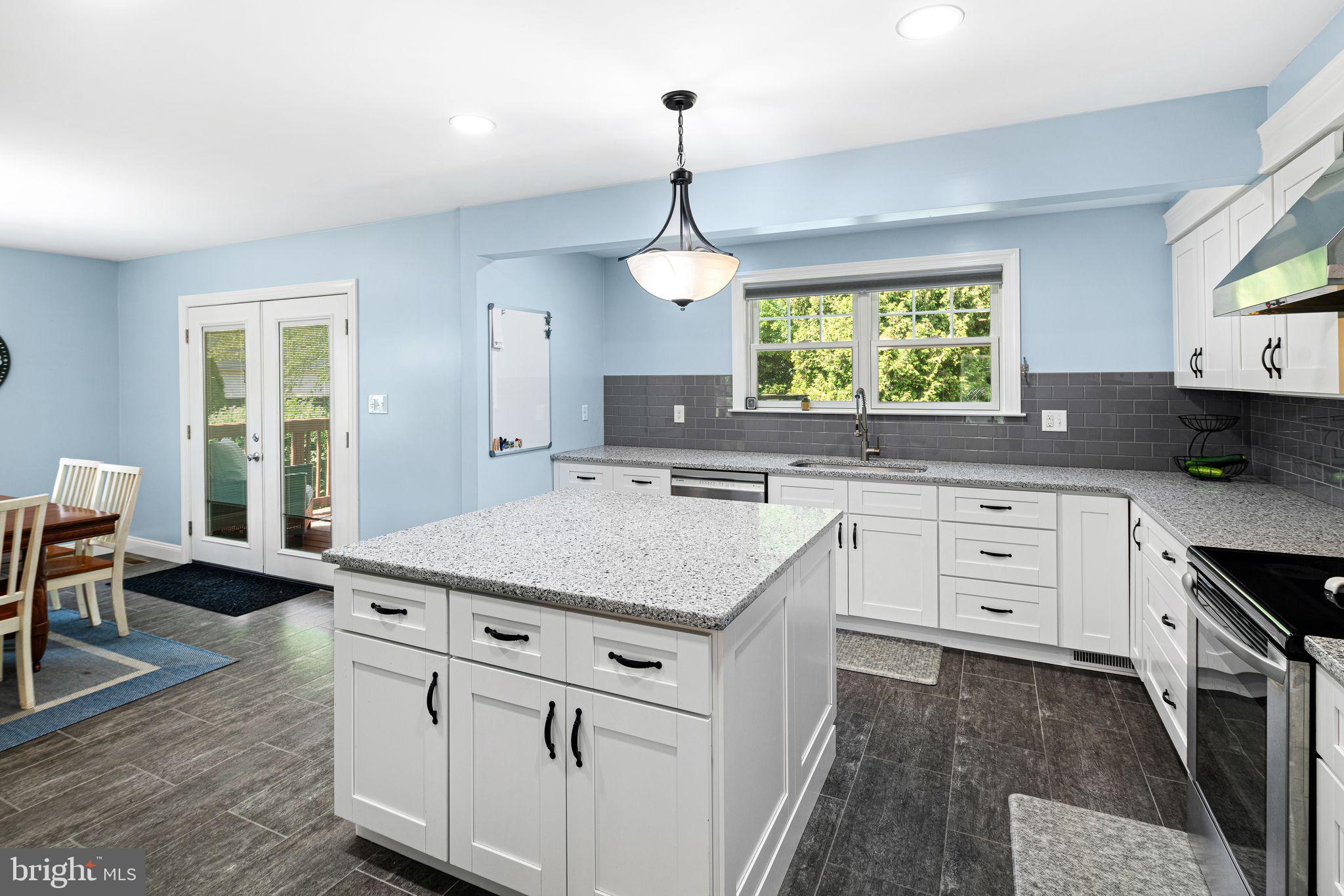 MAPLE GLEN - Residential