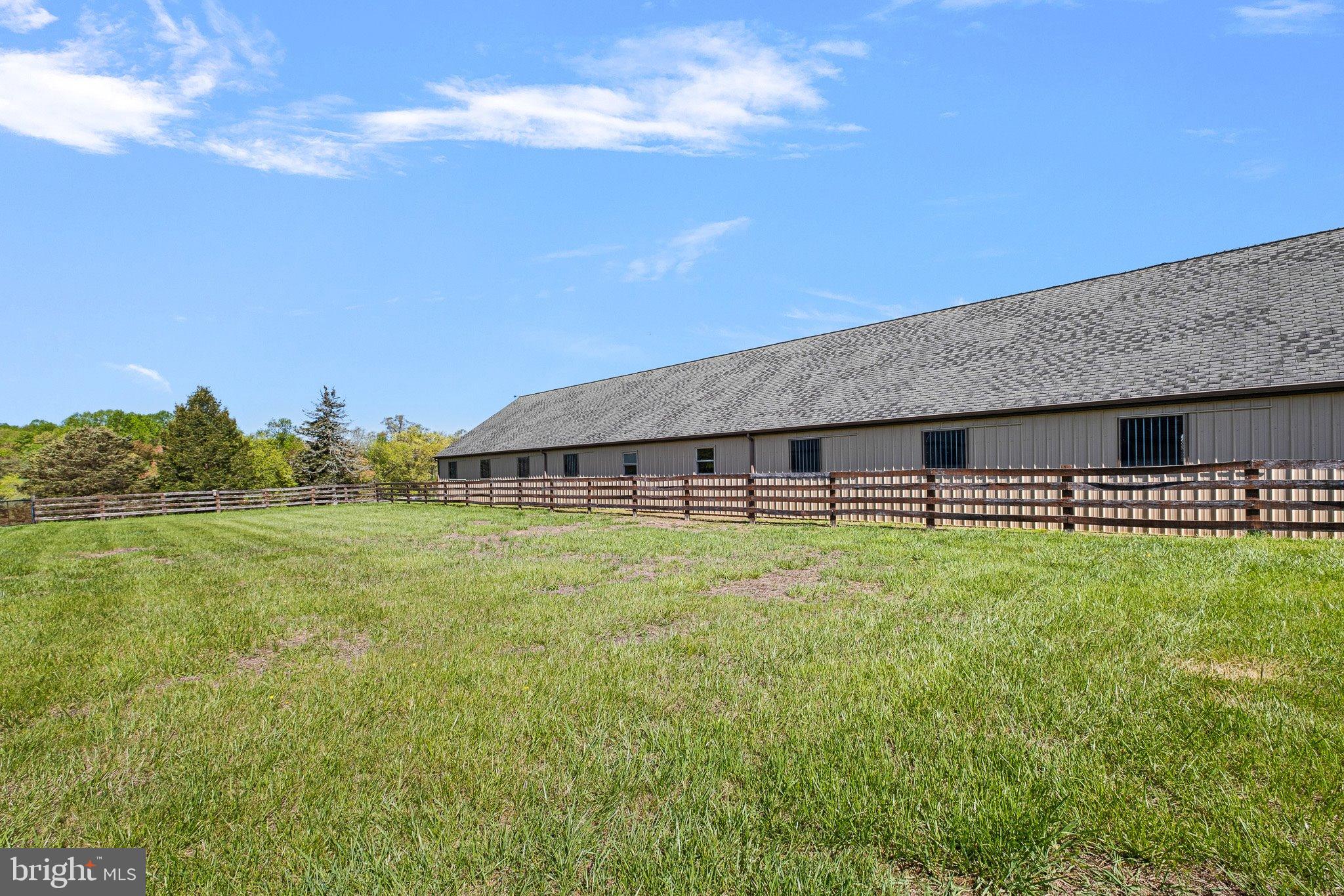 ELKTON - Farm